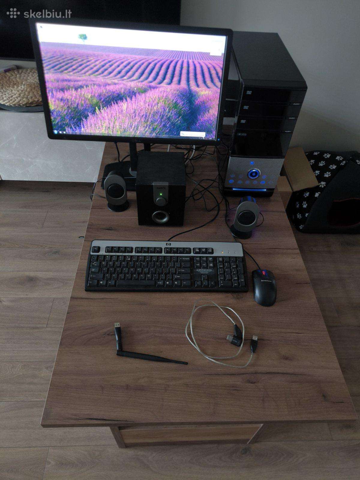 Kompiuteris su Dell 23'' monitoriumi ir priedais