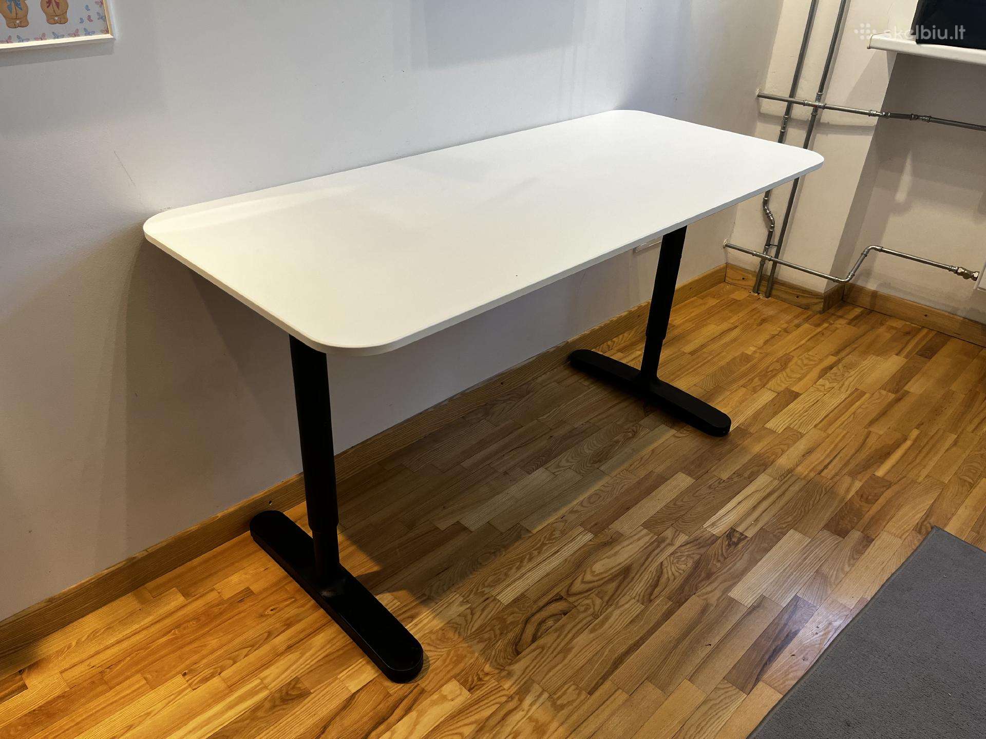 Rašomas stalas 140x60
