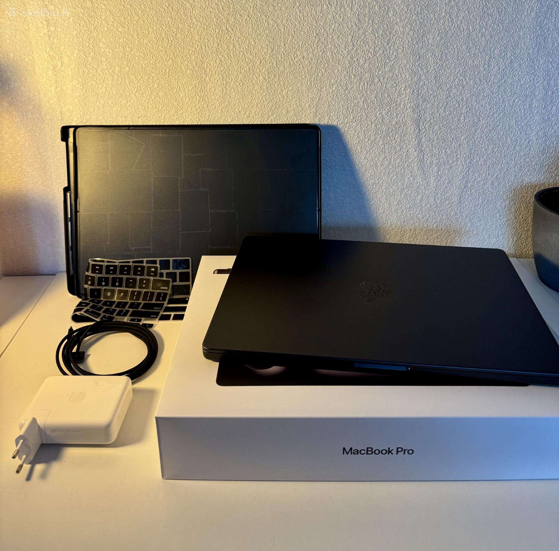 MacBook Pro 16" Apple M4 Pro 14c Cpu, 20c Gpu/24gb