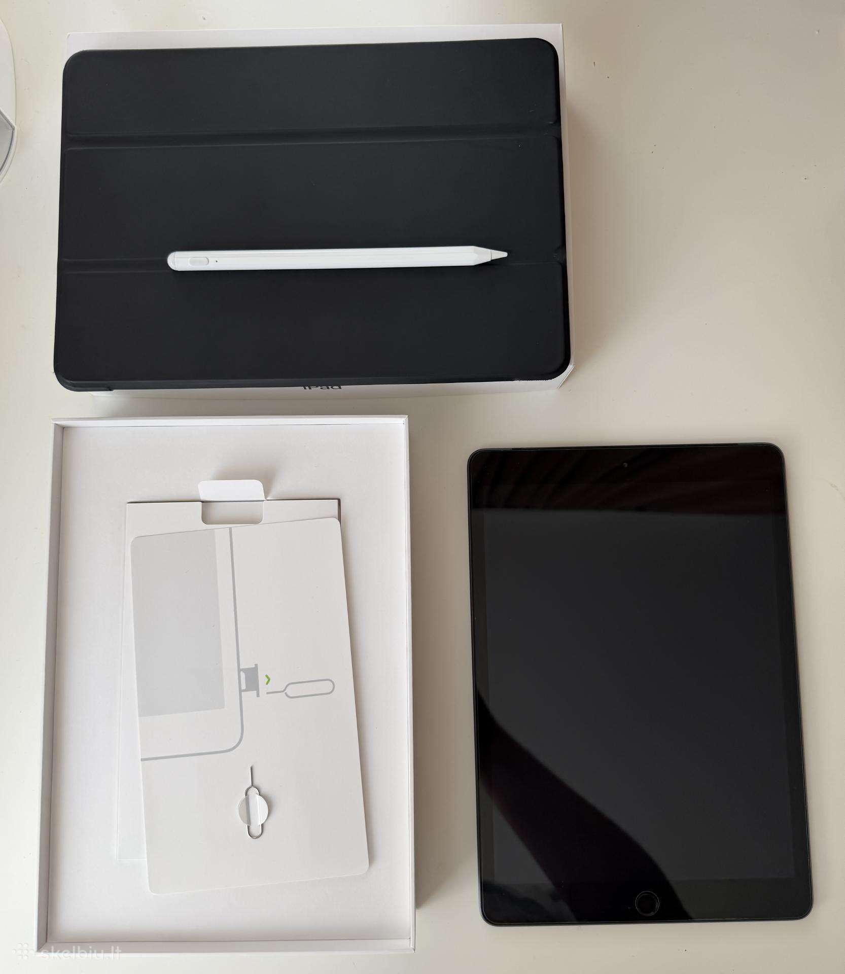 iPad 8th