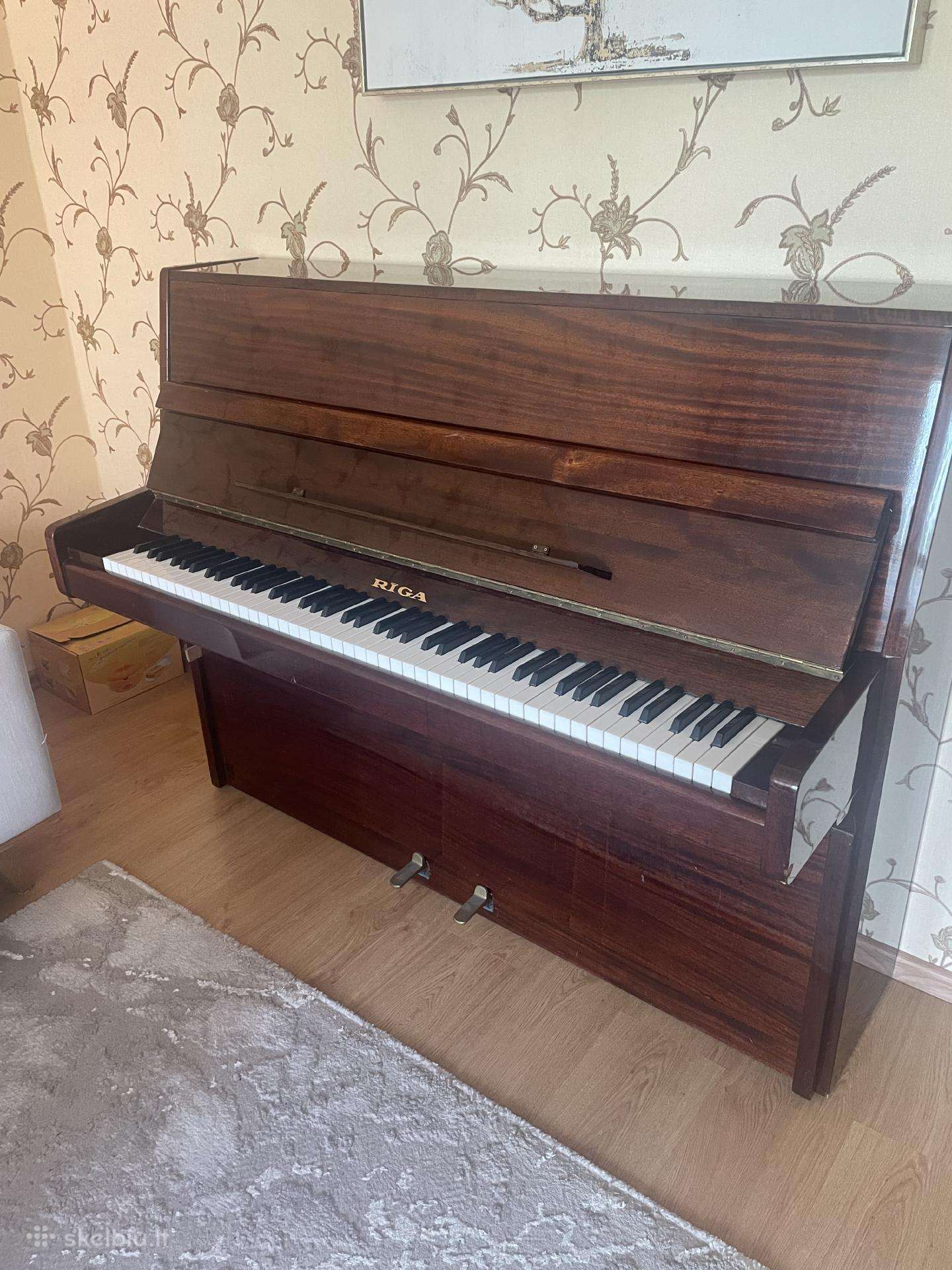 Riga pianinas
