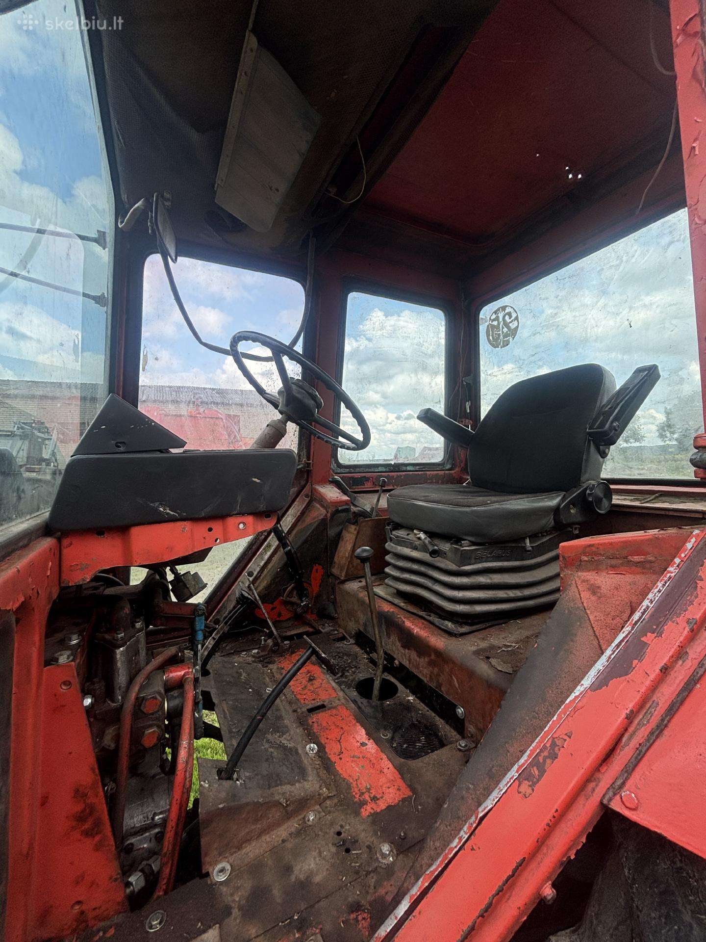 MTZ 570, tractors