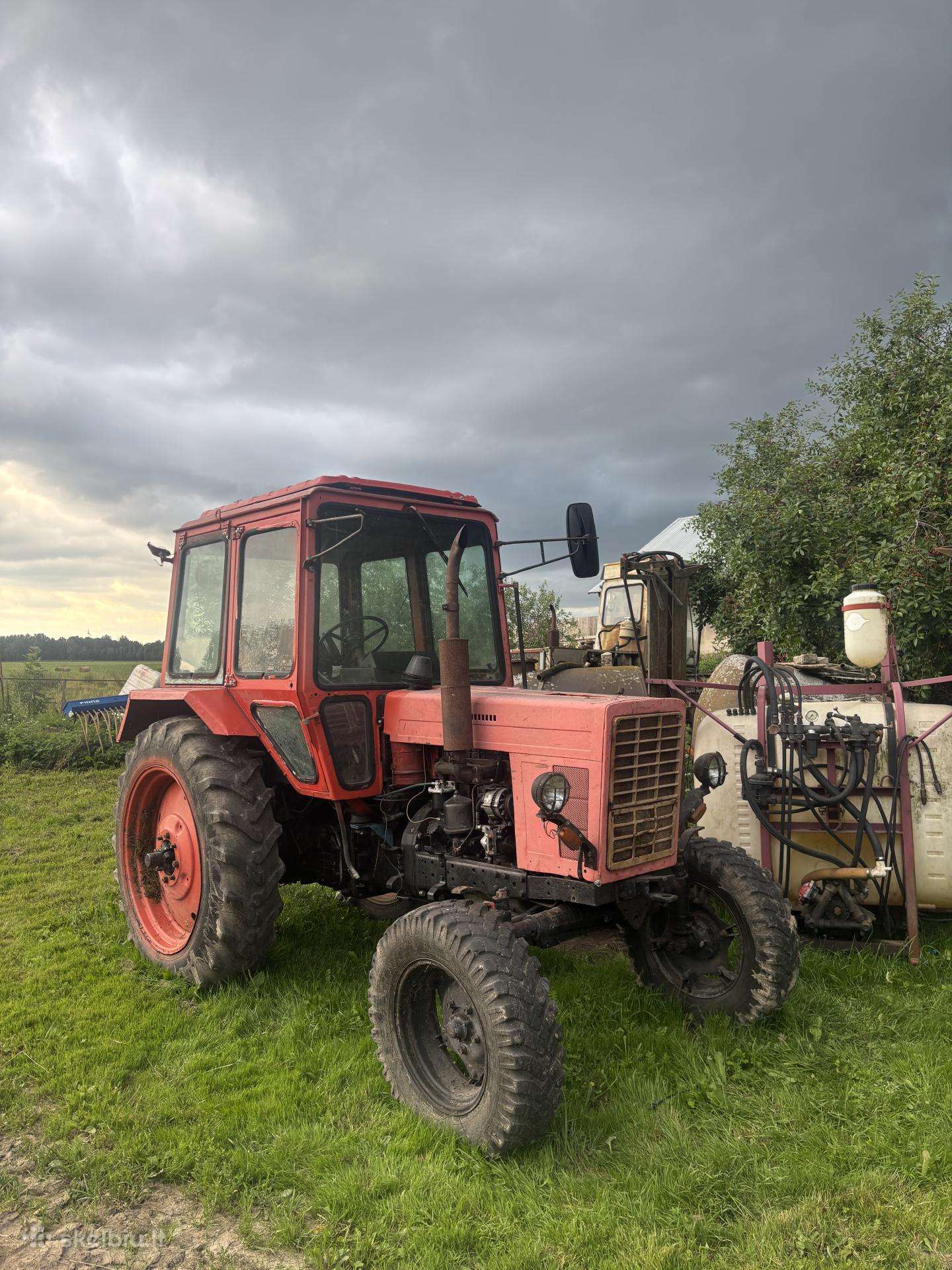 MTZ 570, traktori