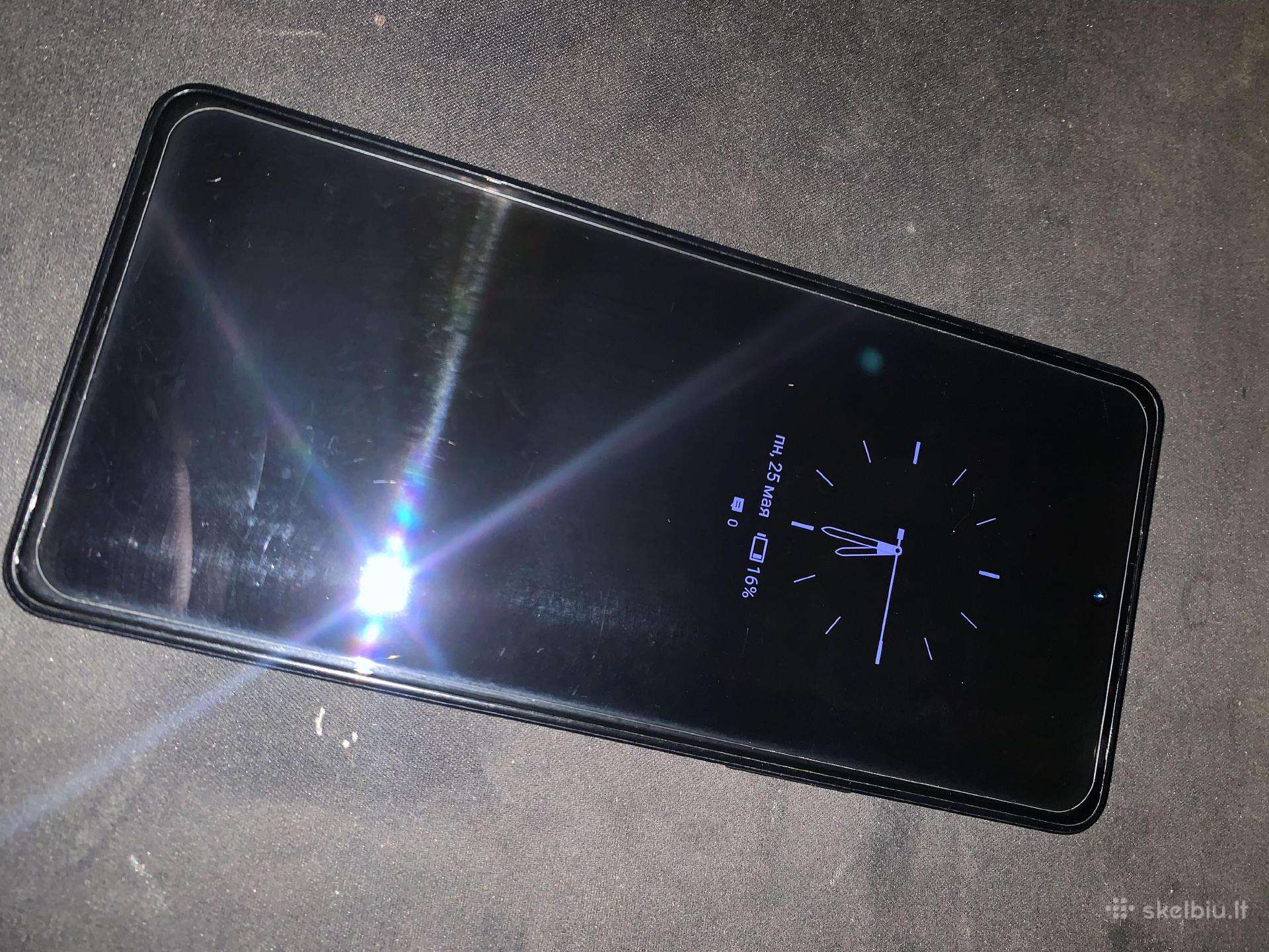 Keičiu Infinix Note 30 Pro i Nothing Phone (1)