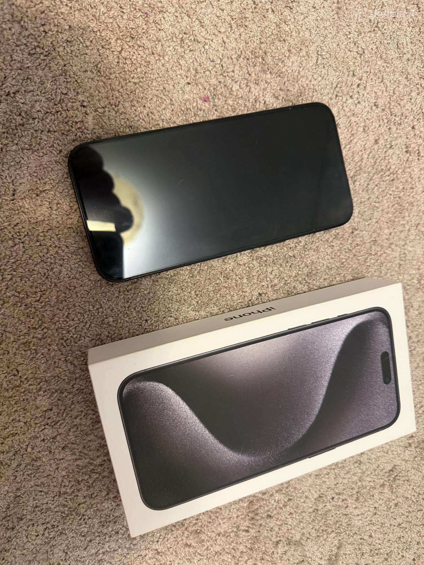 iPhone 15pro max 256gb