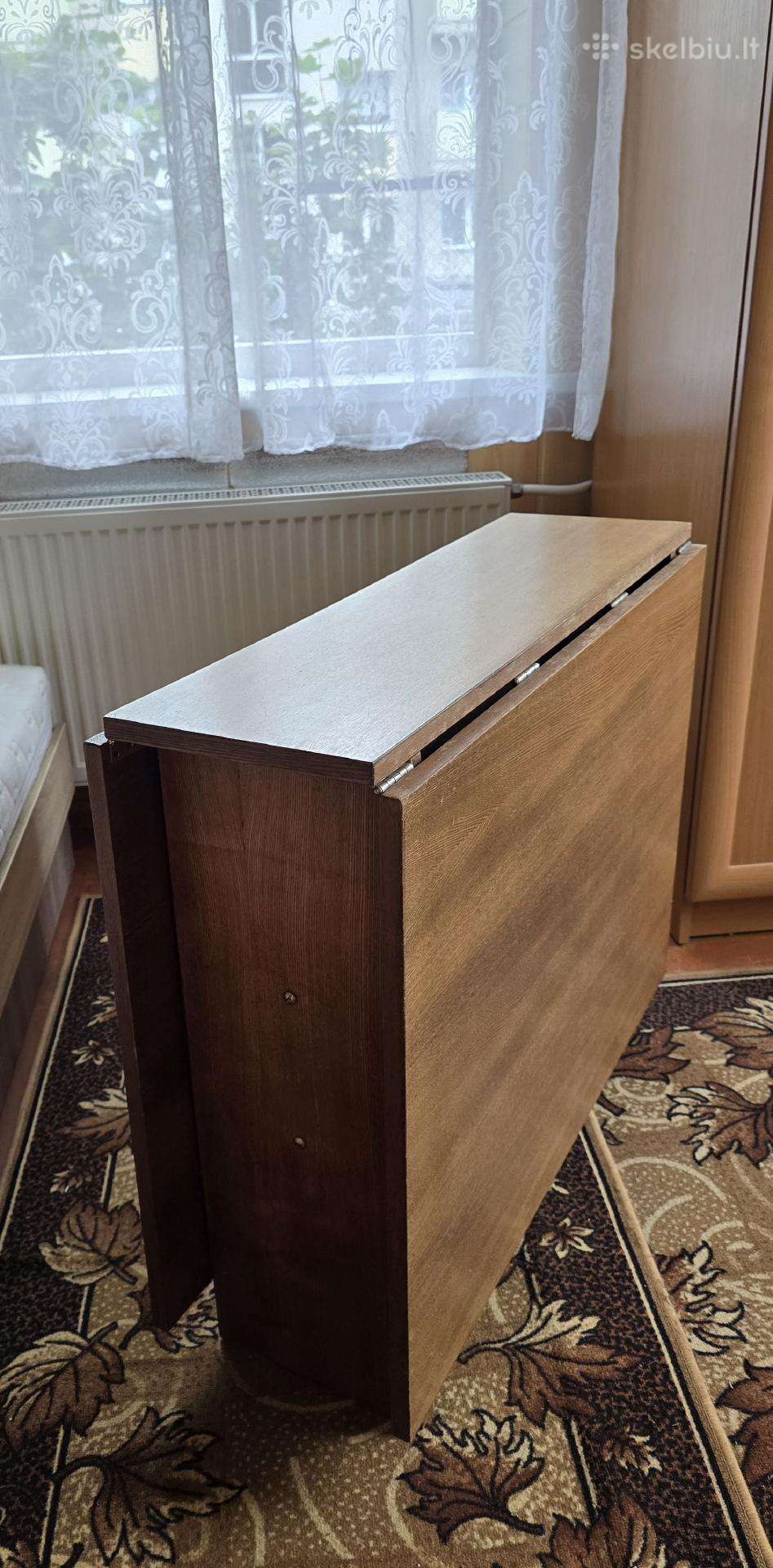 Stalas knyga