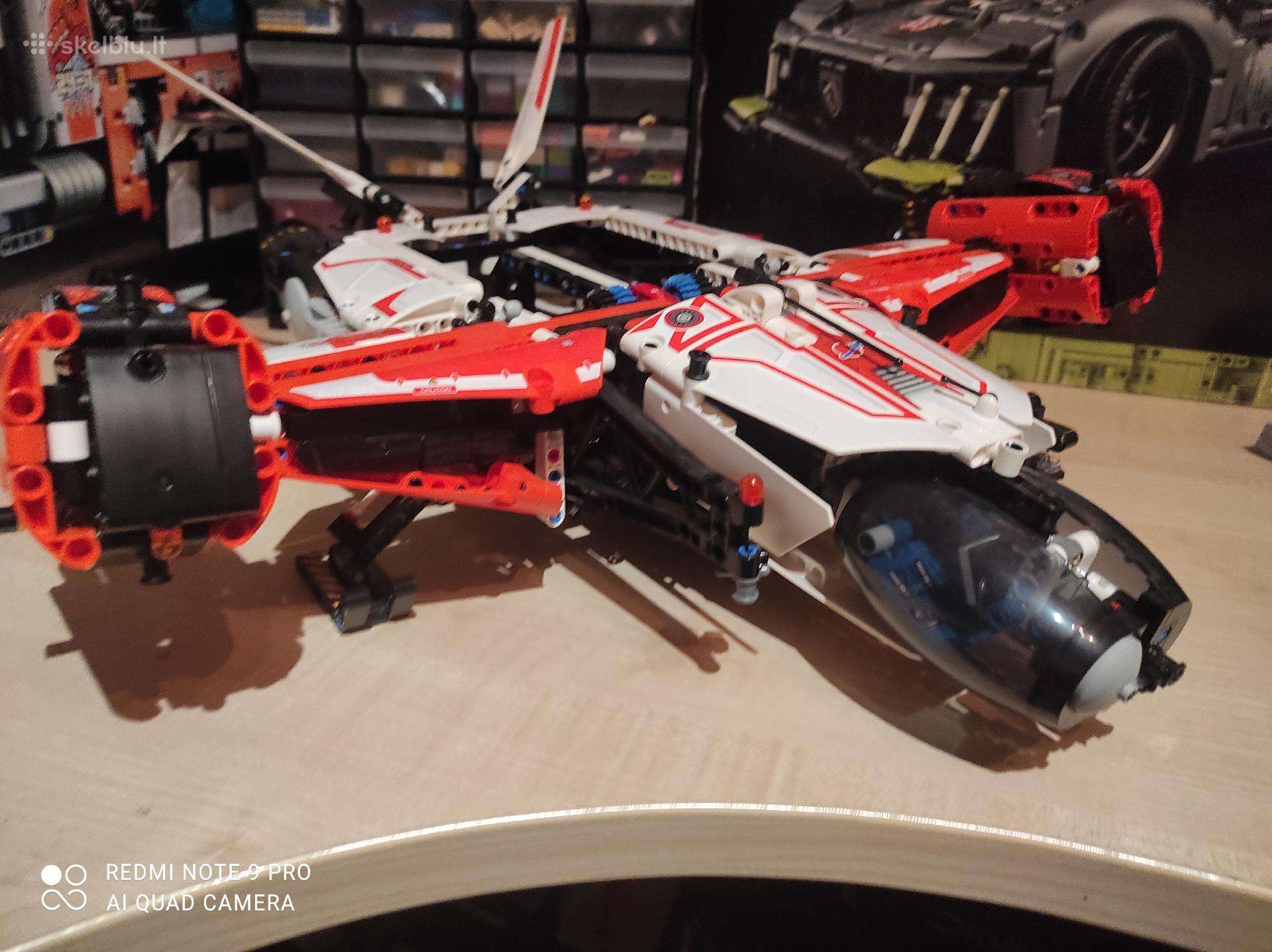 Lego technic 42181