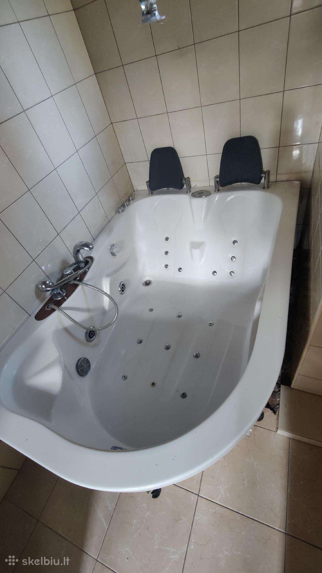 Dvivietė Masažinė vonia