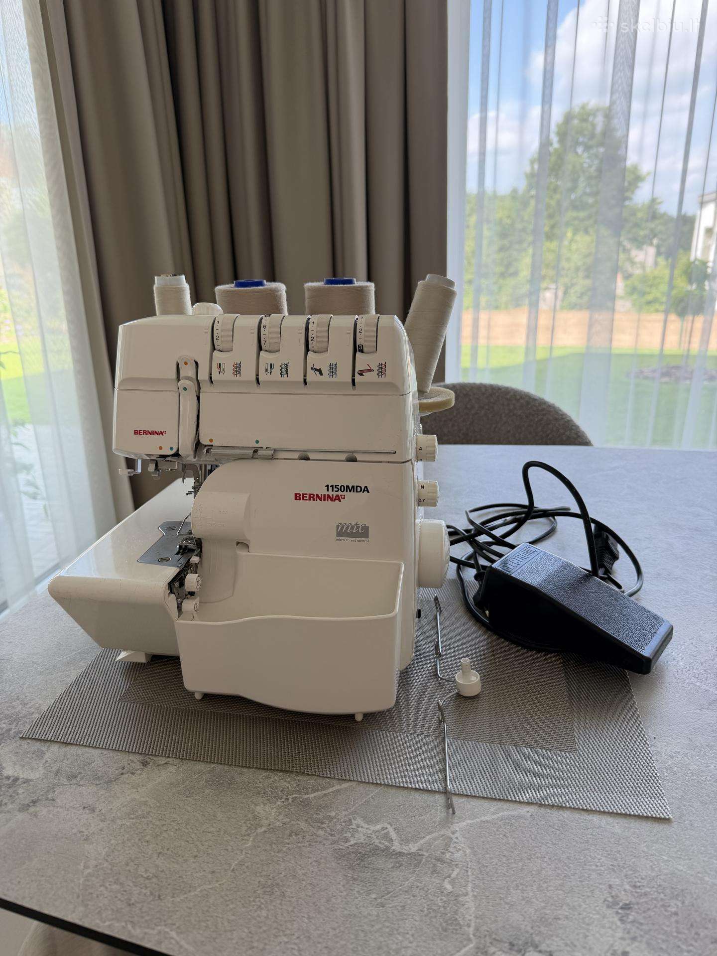 Bernina overlokas