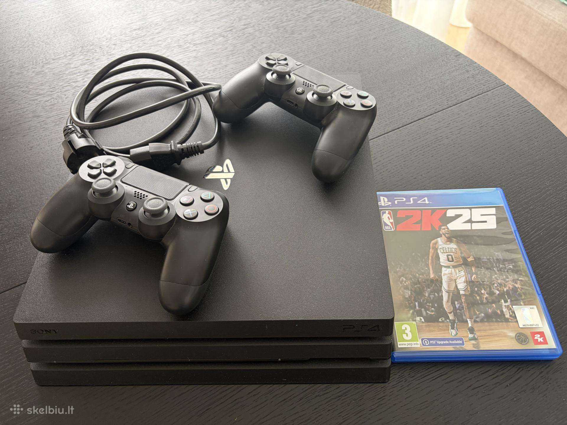 Ps4 pro 1tb + 2 controllers