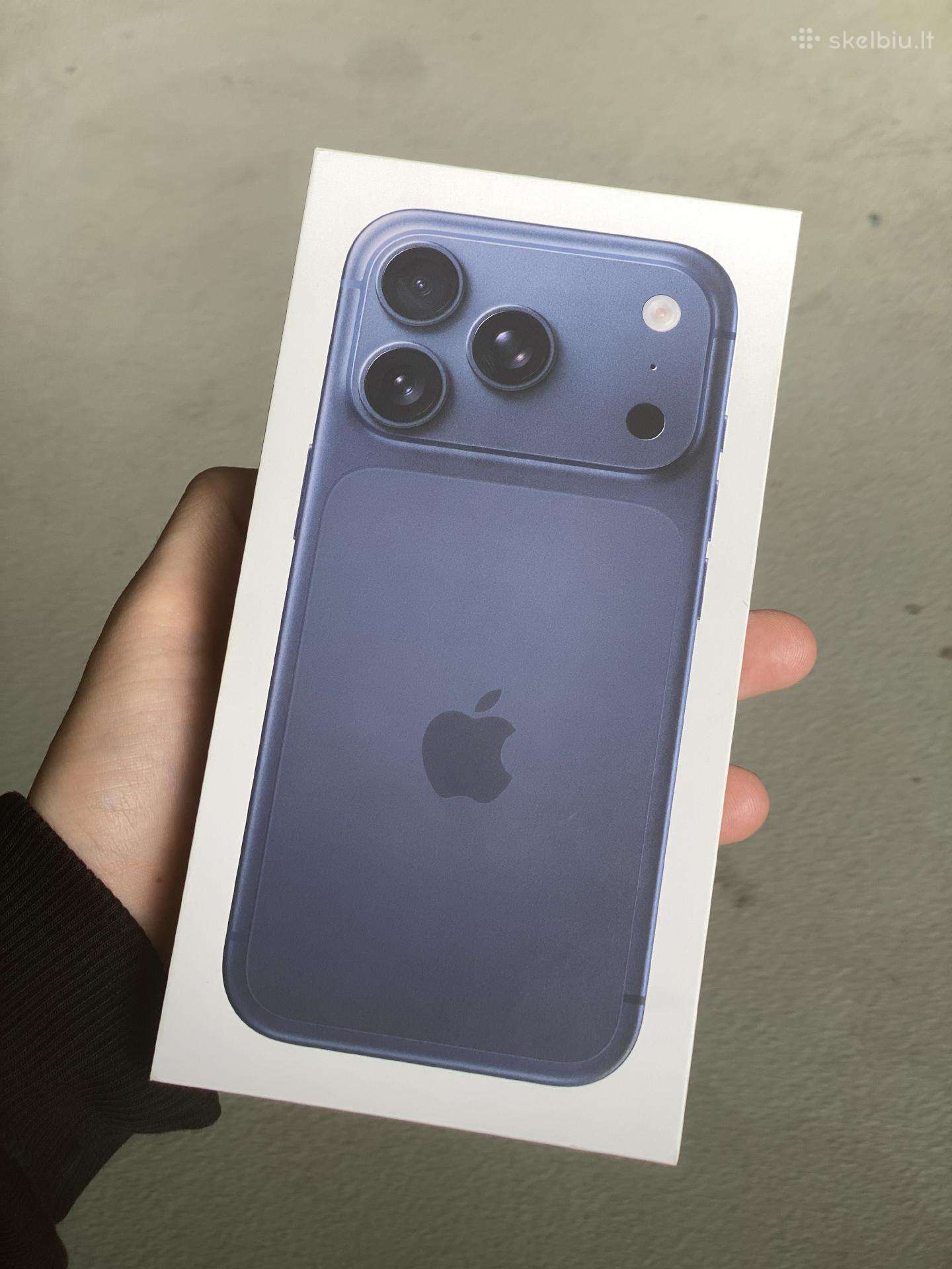 iPhone 17 pro blue, 256gb