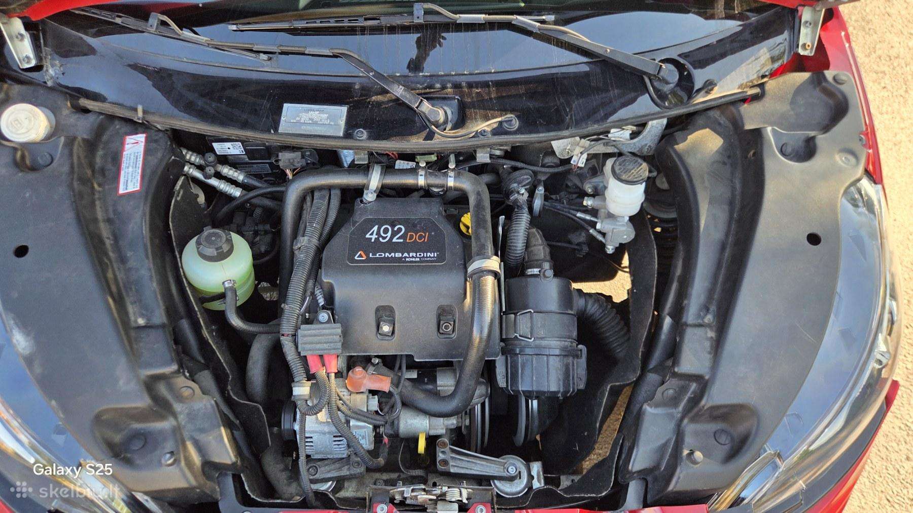 Ligier JS50, Хэтчбек