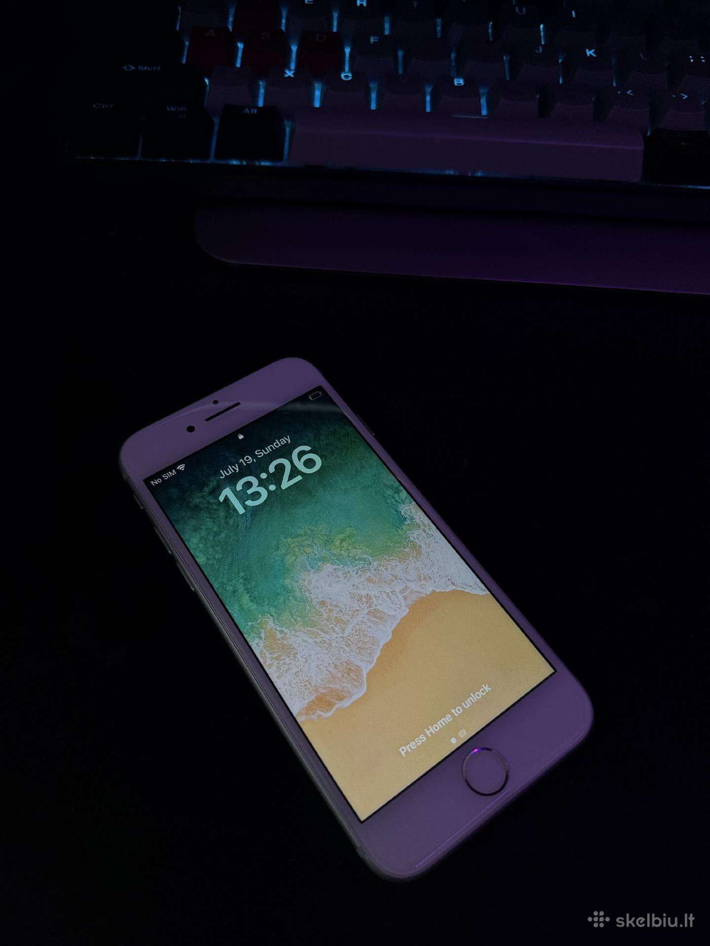 iPhone 8 Silver