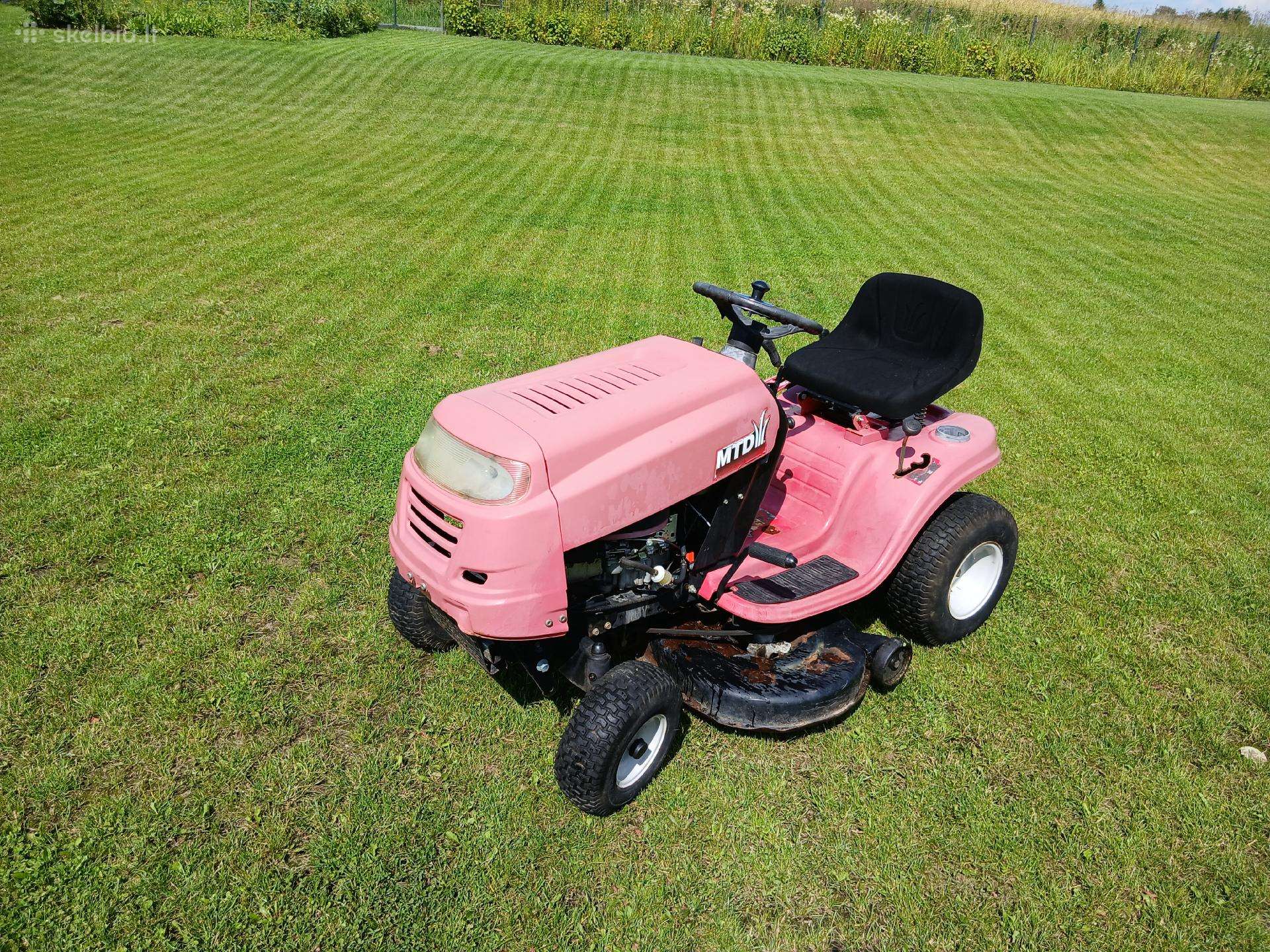 Mtd sodo traktorius