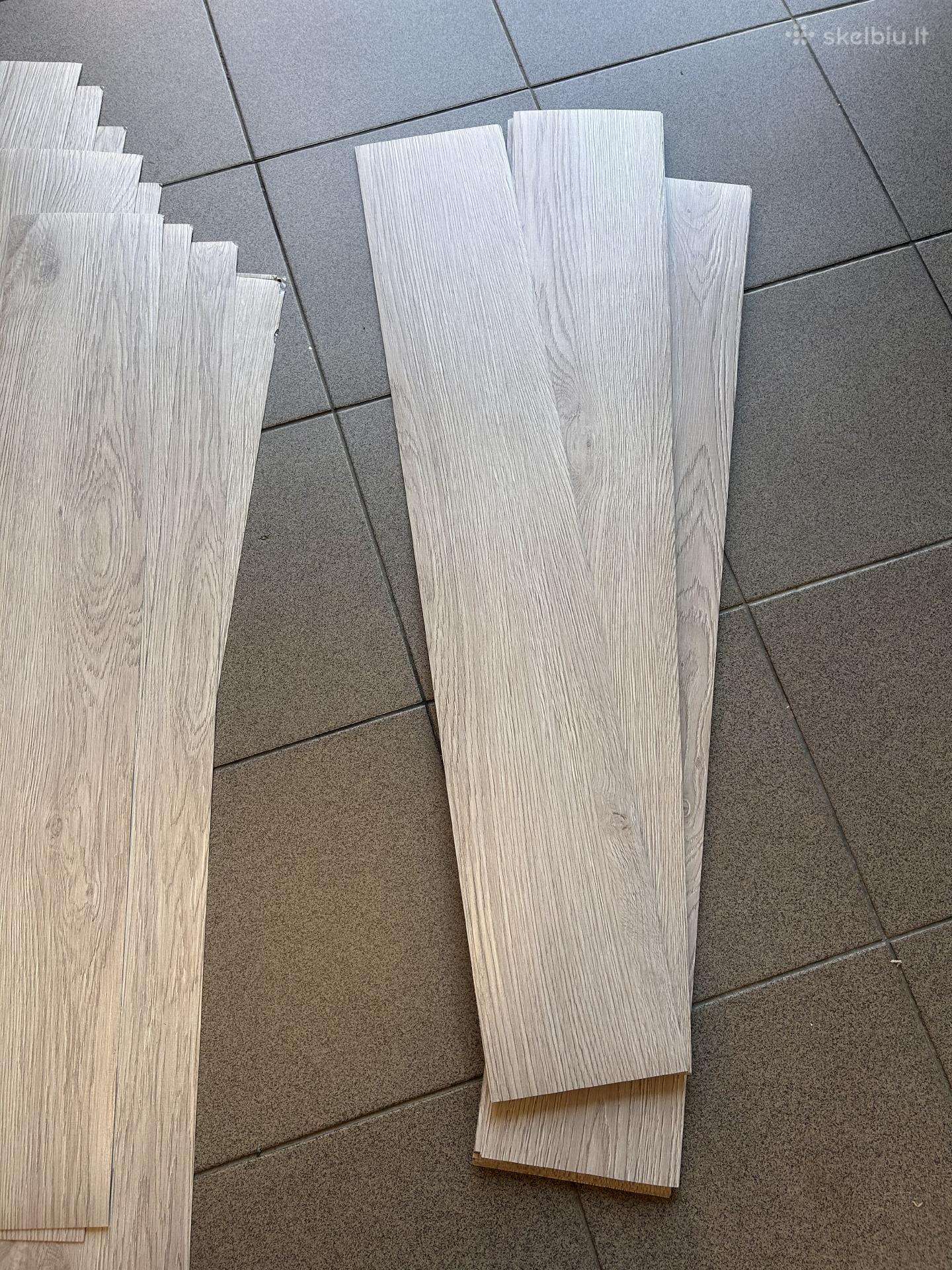 Pvc vinilinės klijuojamos grindys