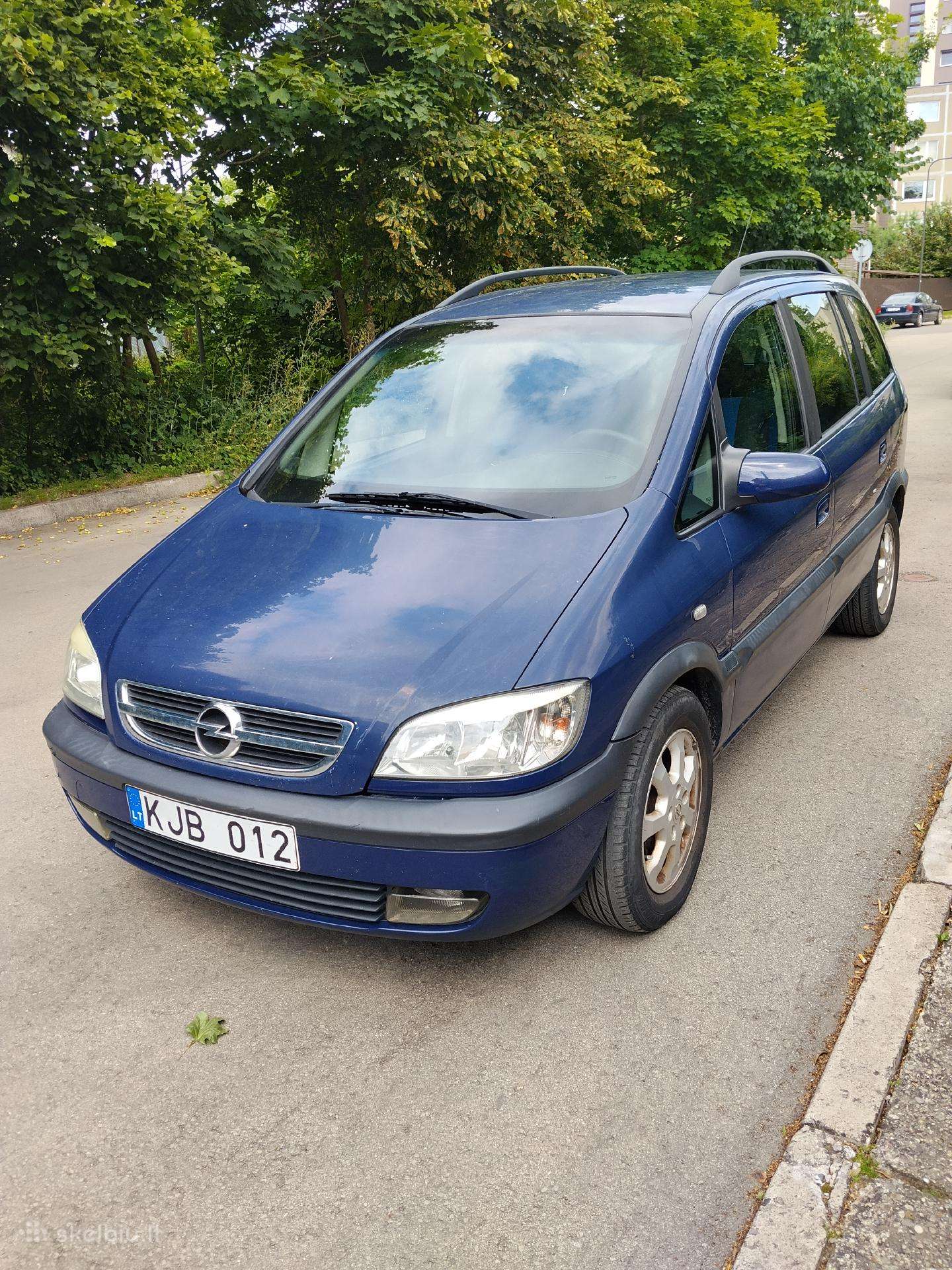 Opel Zafira 2.0 2003m.