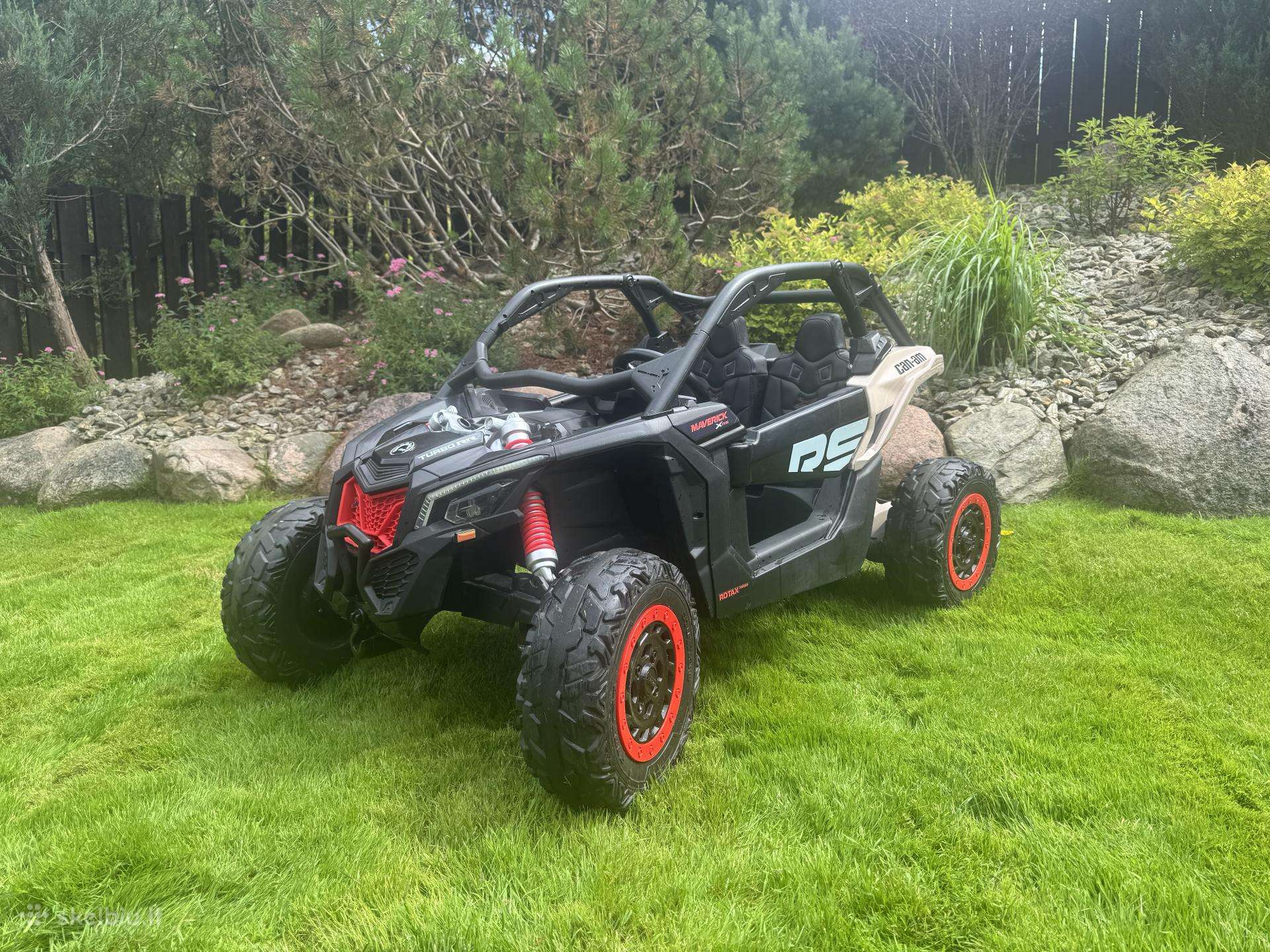 Vaikiškas Can-am Maverick X3 24v keturratis /