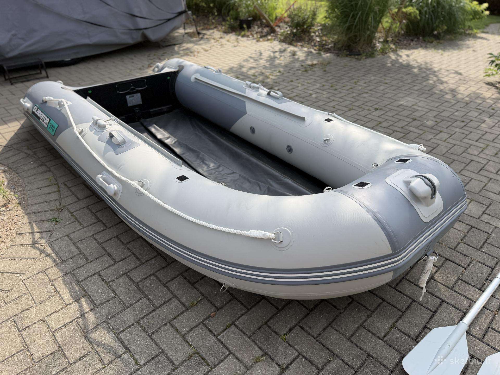 Valtis Gladiator C 370 AL