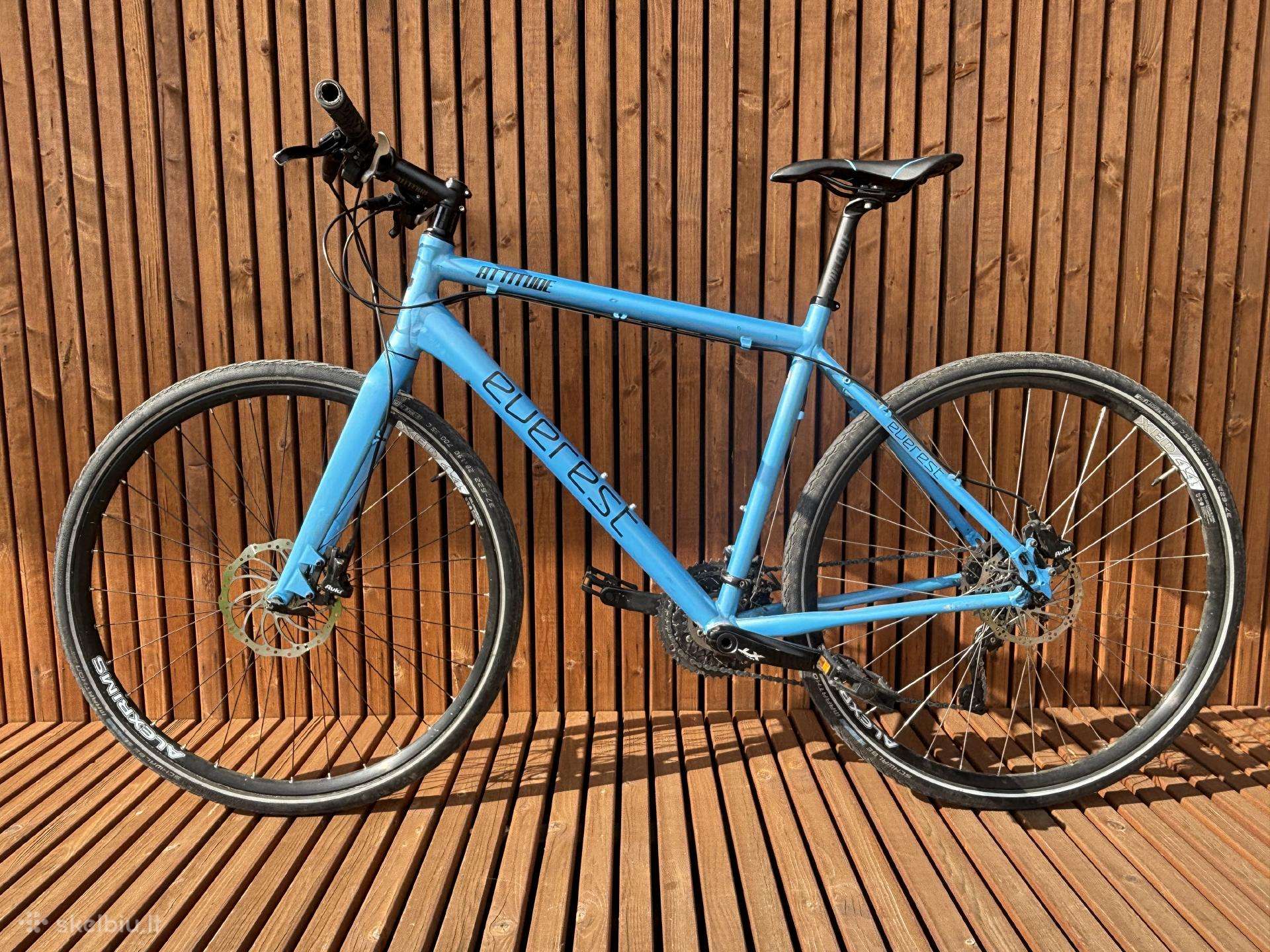 Everest Attitude 28 L – Shimano XT