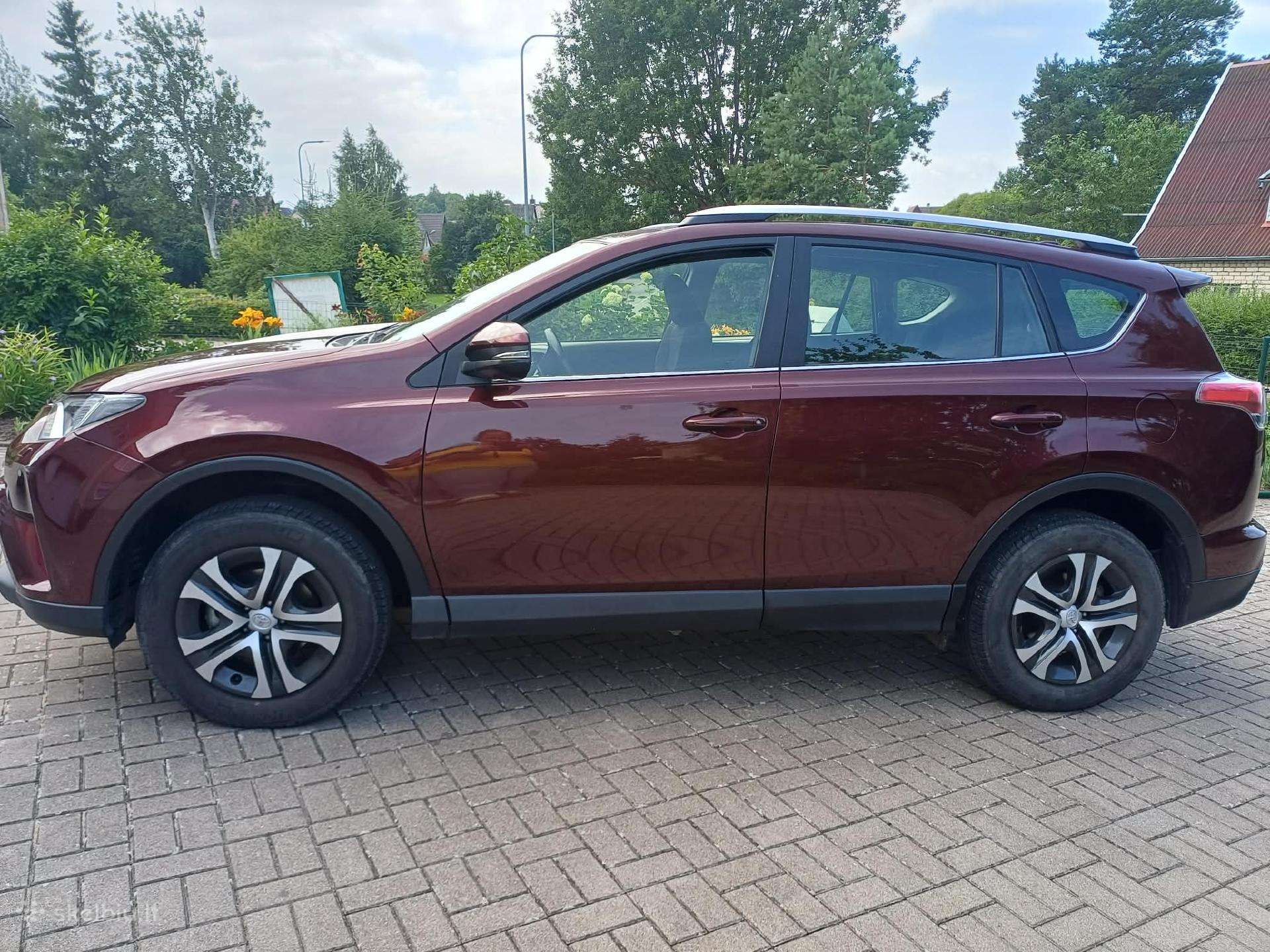 Toyota Rav4 2.0 2016 tik 18 tūkst. km 1 savini