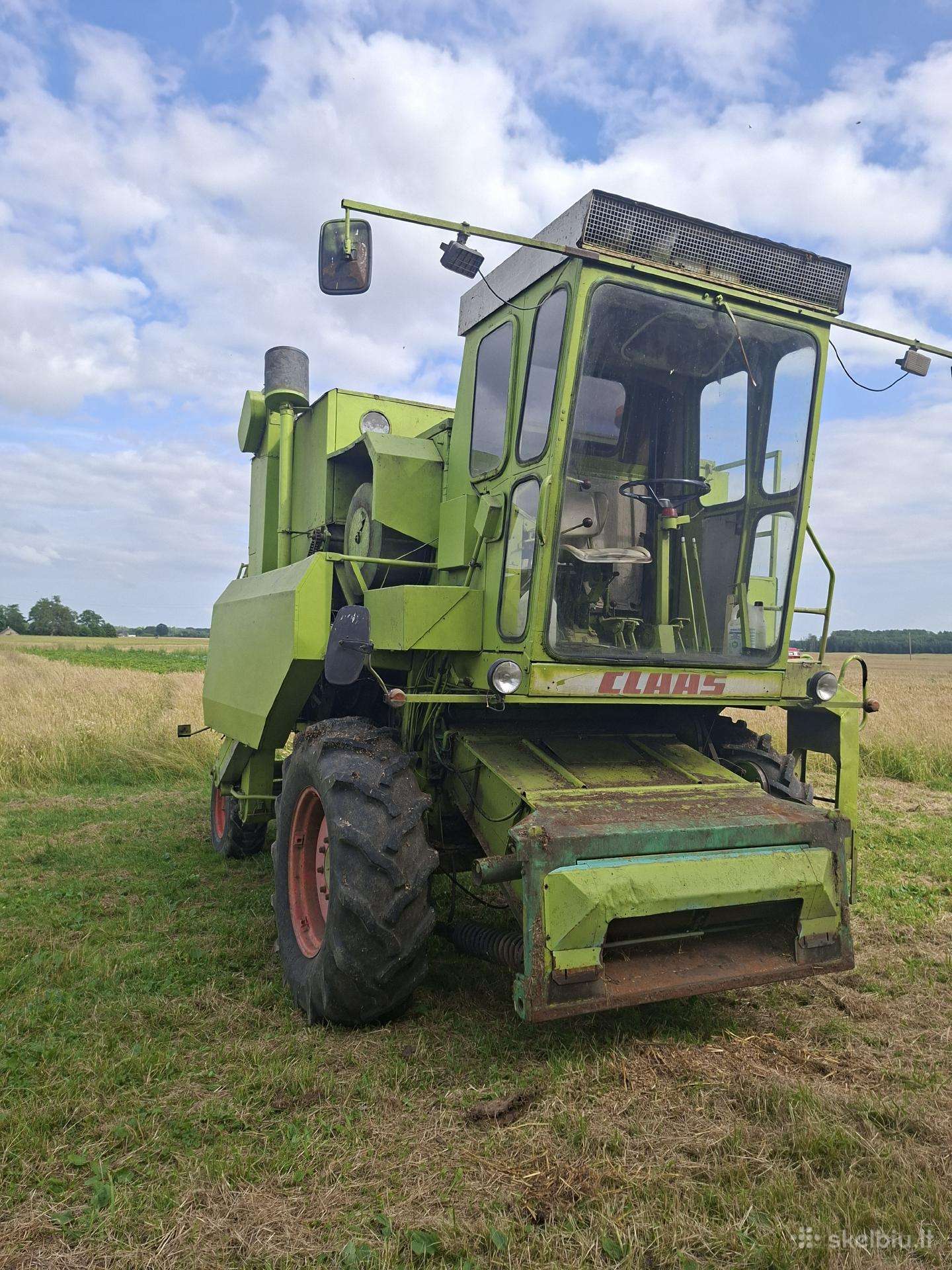 Kombainas Dominator 85