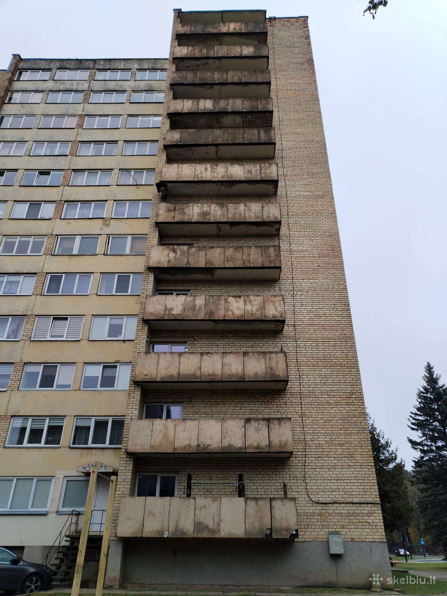 Daugiabučio balkonų remontas