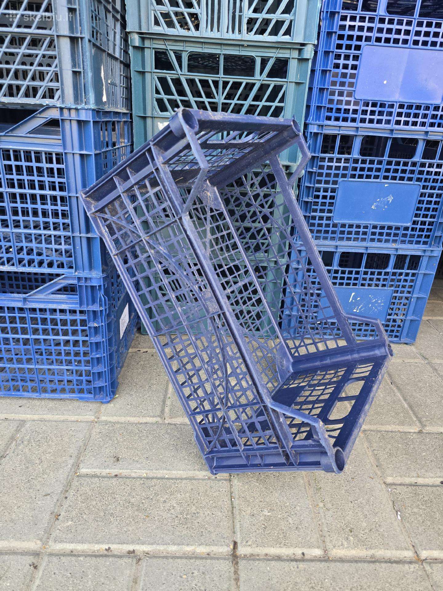 Plastikinės dėžutės