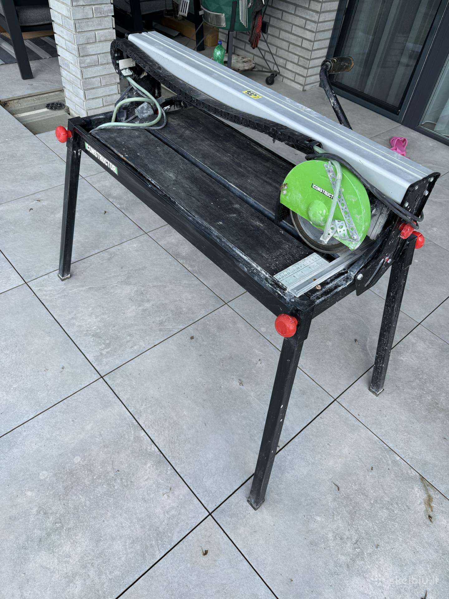 Elektrinės plytelių pjovimo staklės