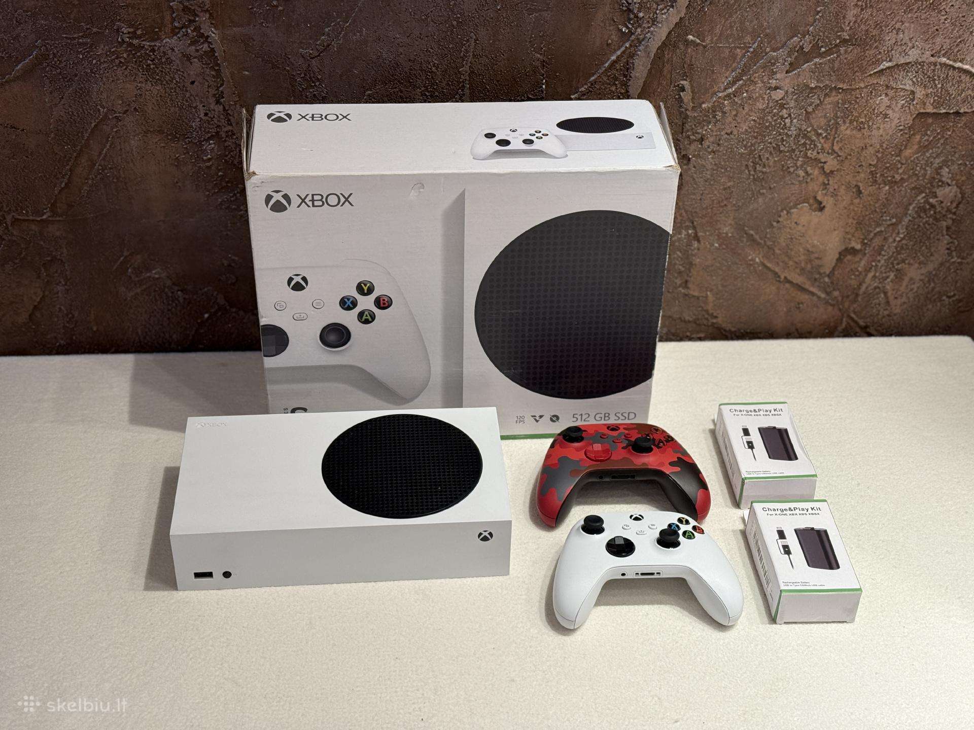Xbox Series S 512gb 2 Controllers, 2 Batteeries