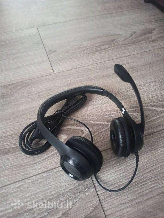 Logitech ausines su mikrofonu