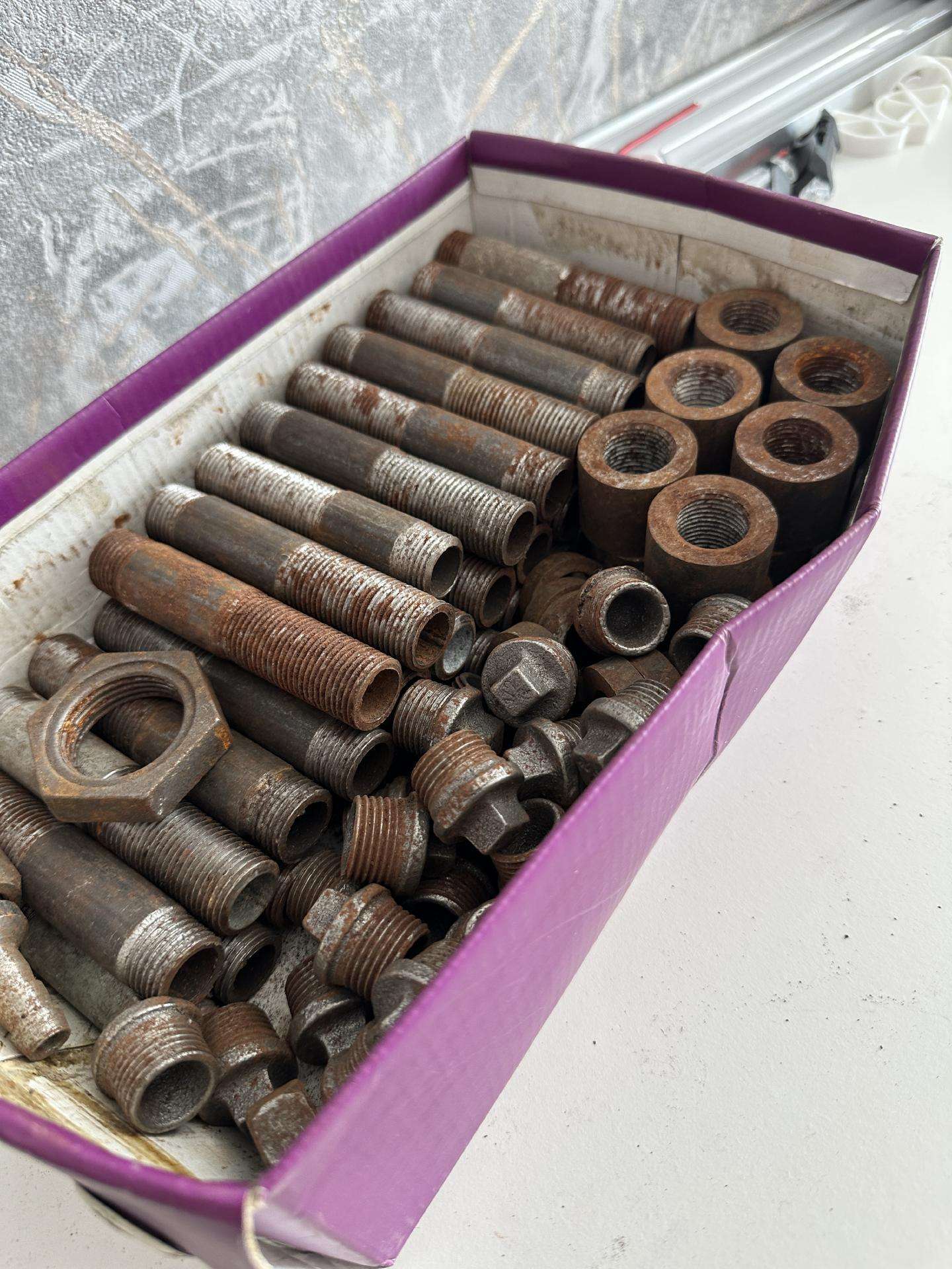 Ilgasriegiai, akles, sujungimai 1/2 santechnikai