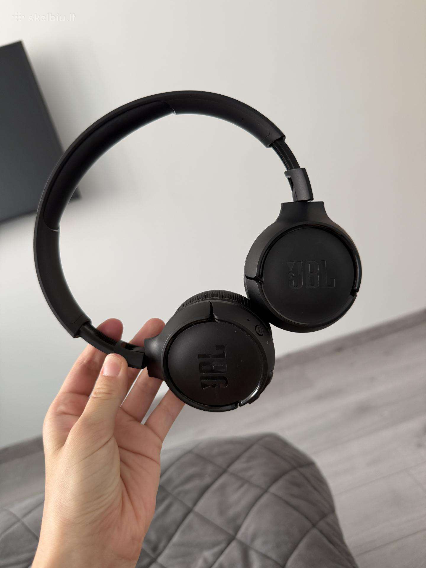 Jbl Tune belaides ausines