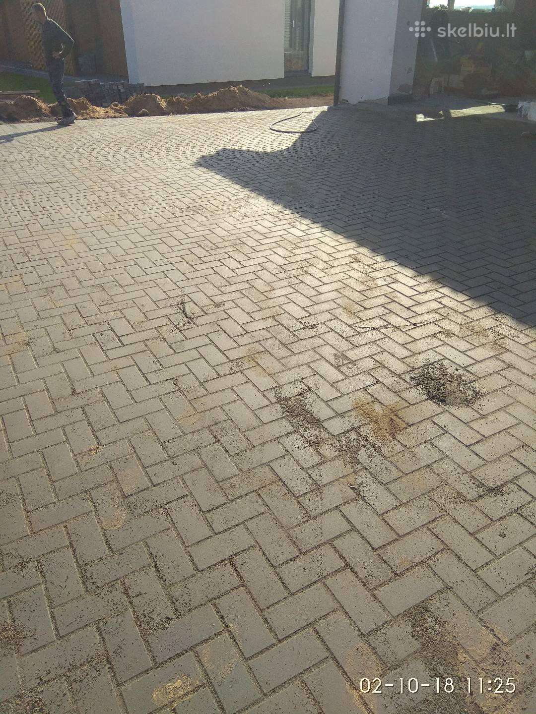 Trinkelių klojimas. Pamatu,laiptu betonavimas