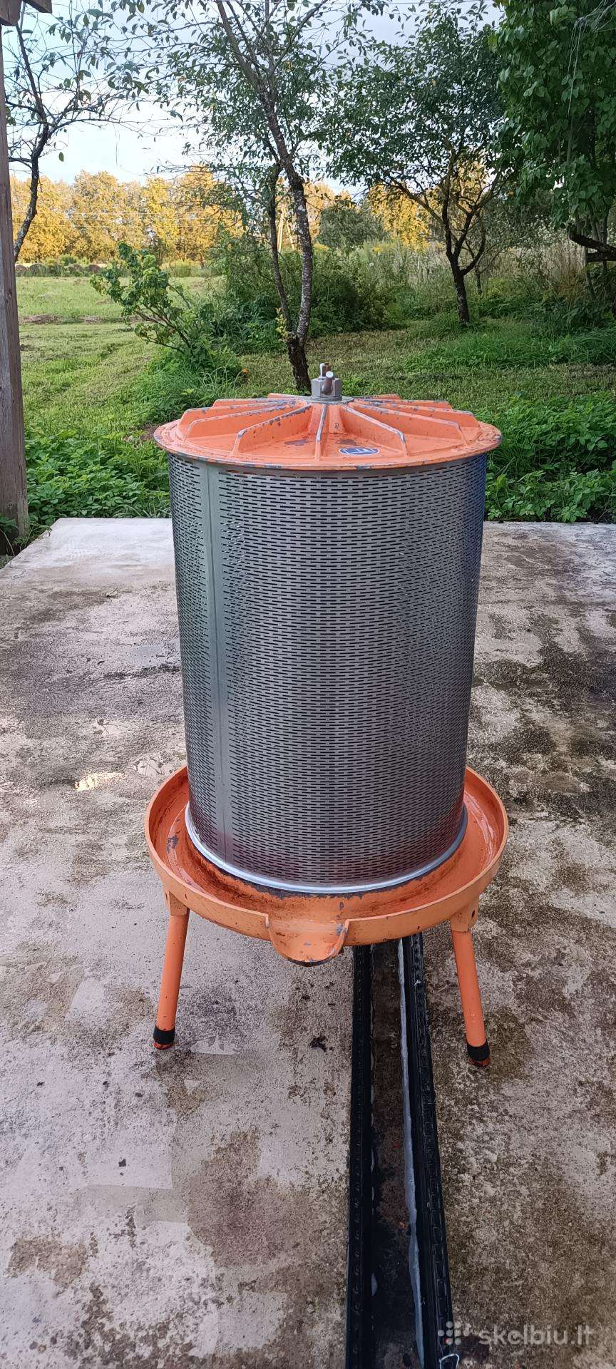 Hidraulinė (vandens) sulčiaspaudė 90l Spiedel.