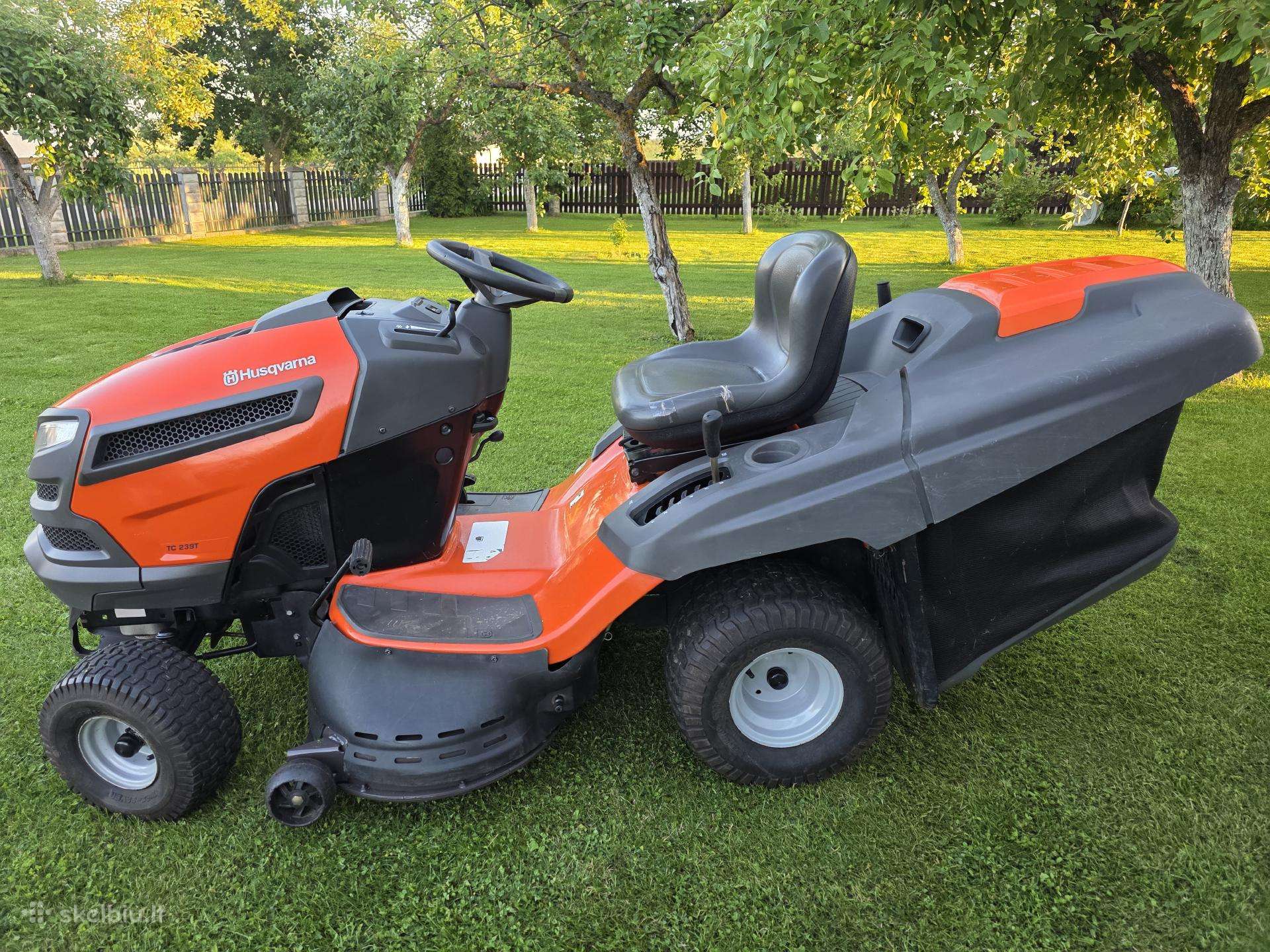 Husqvarna Tc239t