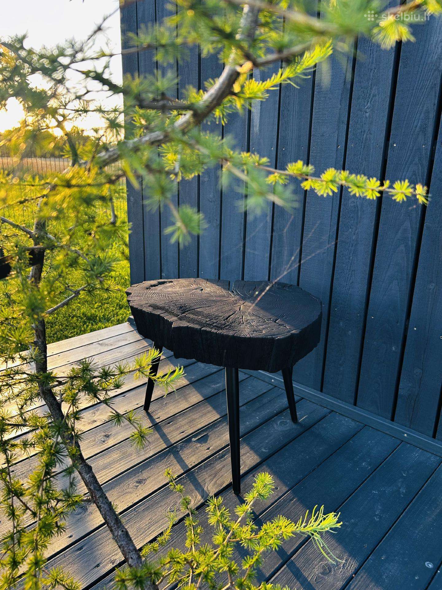 Deginto ąžuolo staliukai