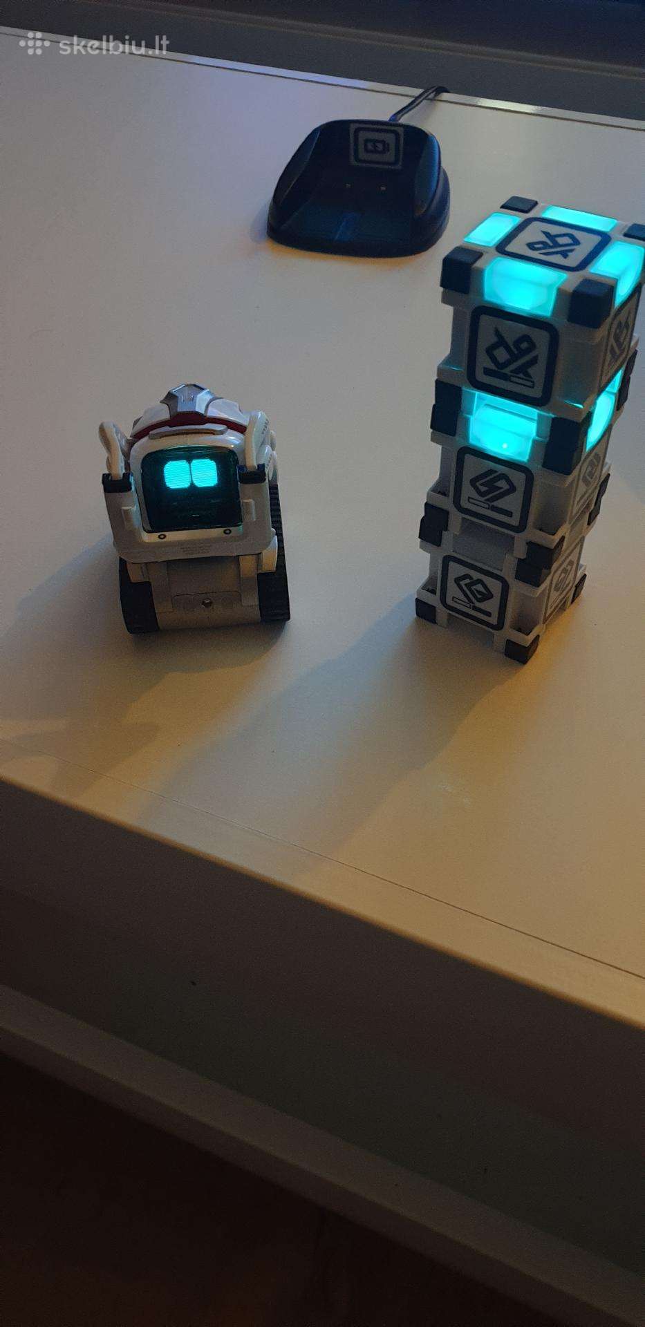 Anki cozmo robotukas