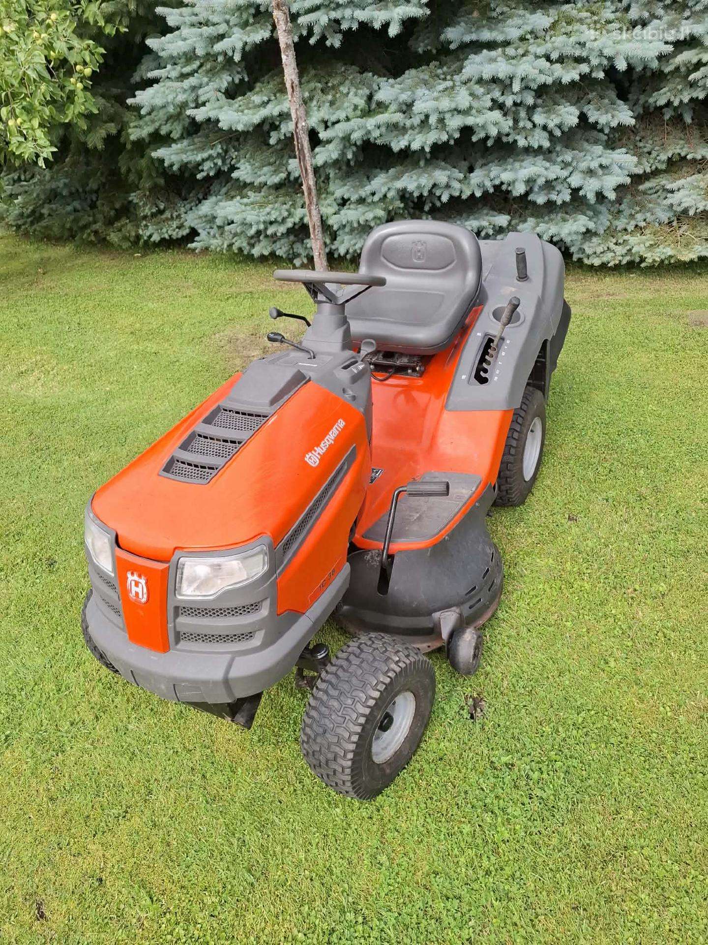 Husqvarna sodo traktoriukas su krepsiu