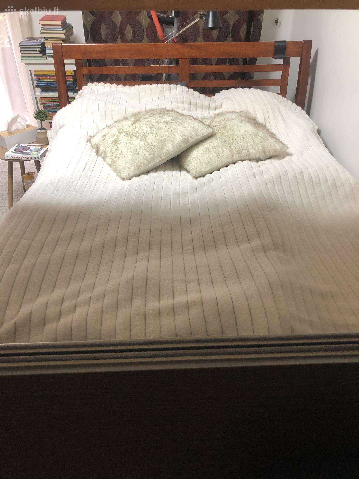 Tvirta medinė dvigulė lova 160/200