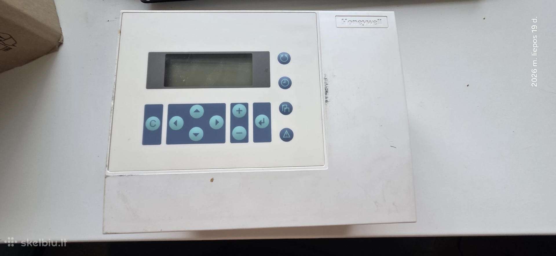 Valdiklis Honeywell Excel 50 su C-bus moduliu