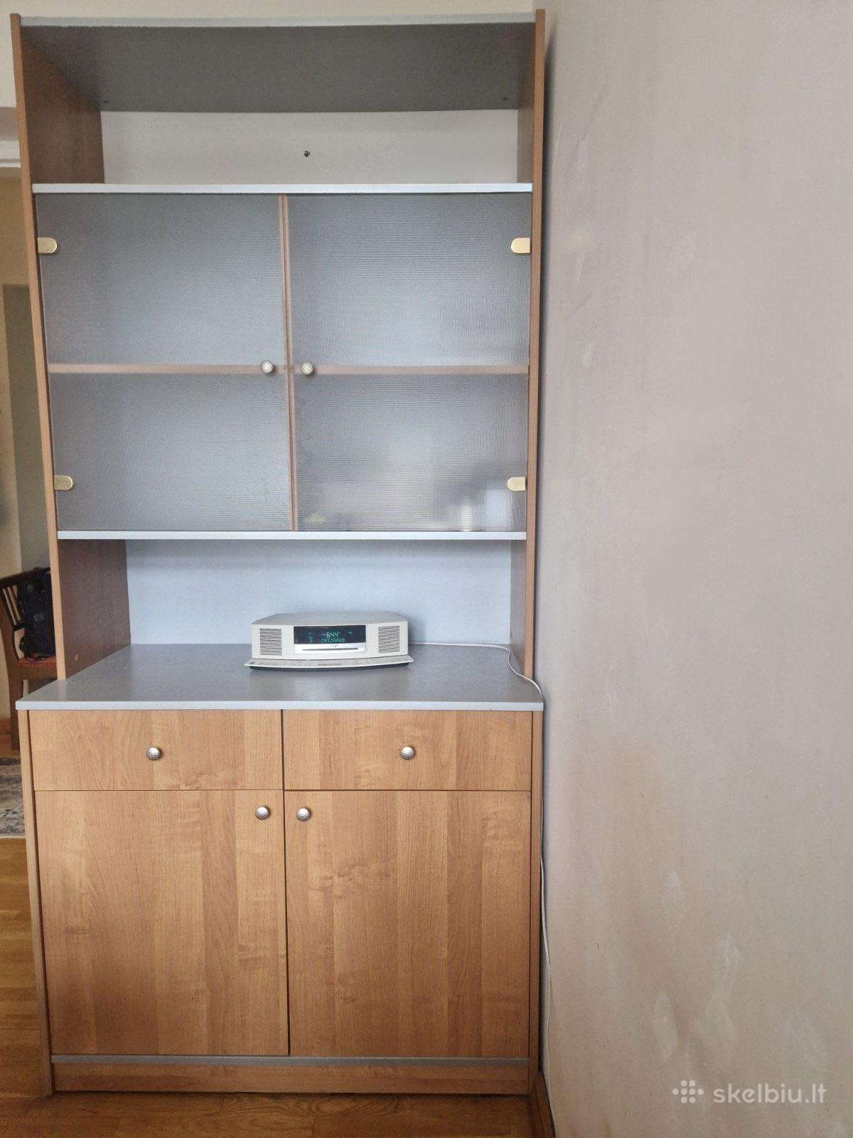 Parduodama kokybiška spinta iš „Spintų pasaulio“