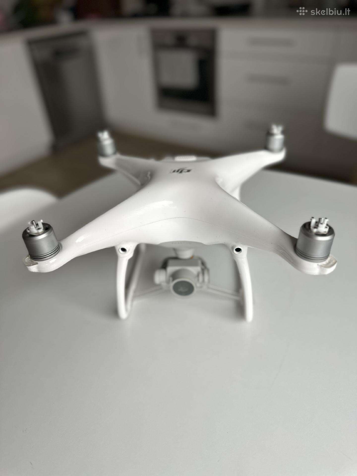 Dji Phantom 4, 4k dronas, pilnas komplektas