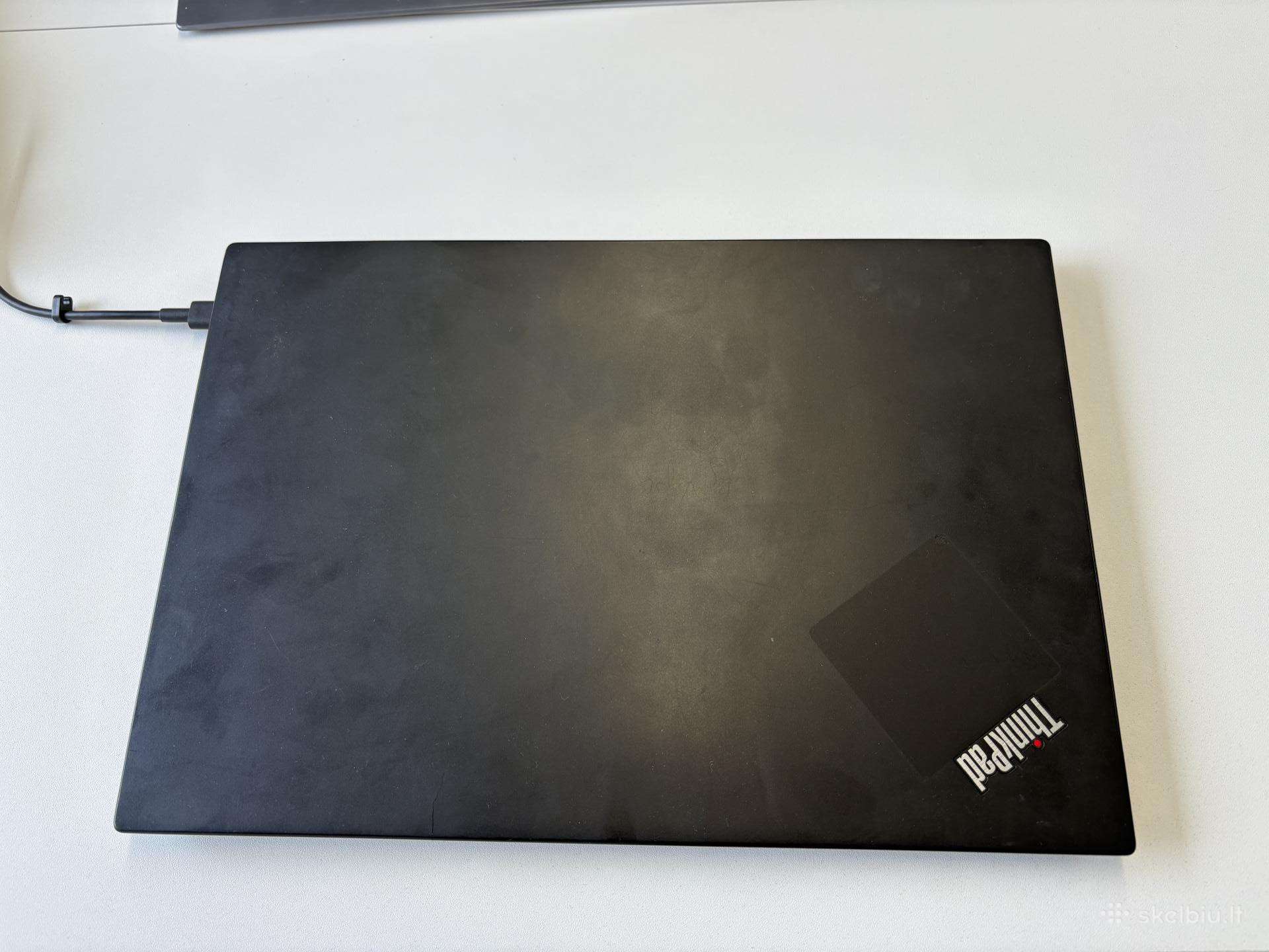Lenovo T490s