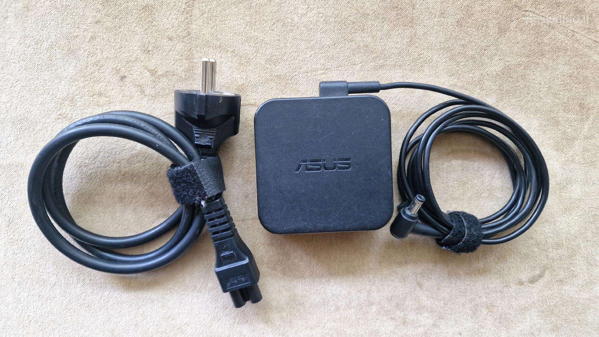 Asus Įkroviklis 19v 3.42a 5.5/2.5mm nešiojamam Pc