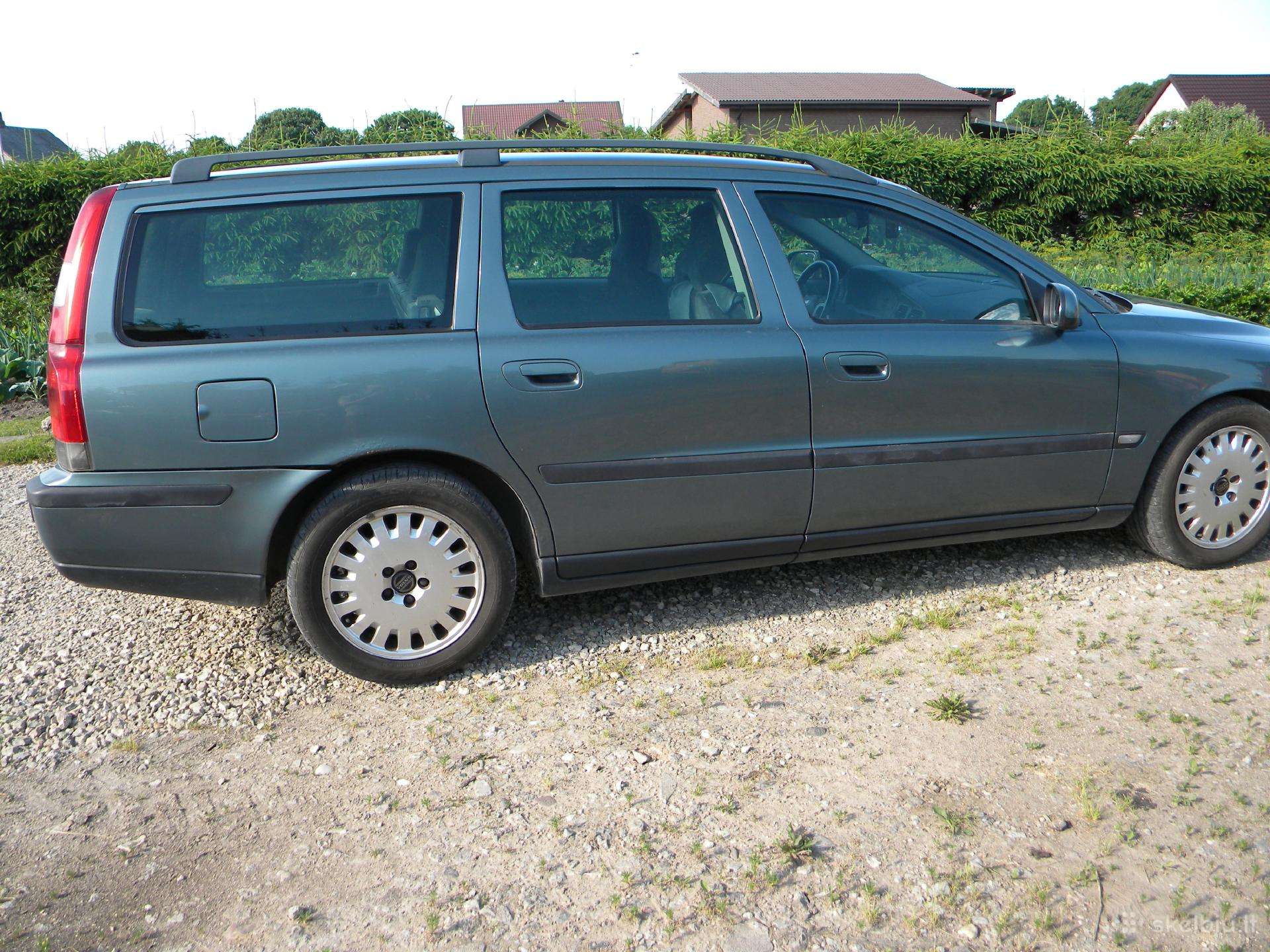 Volvo V70, 2.4 l., universalas