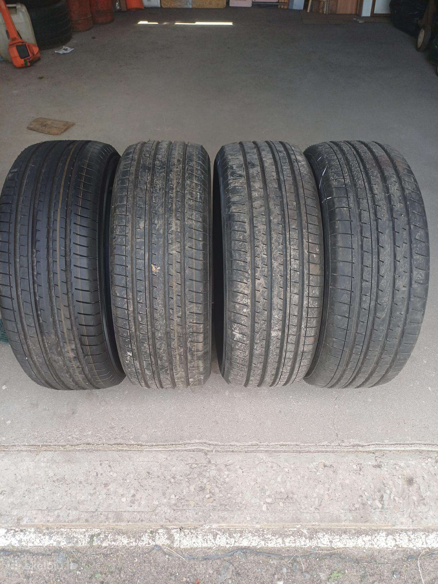 Parduodamos automobilio padangos.