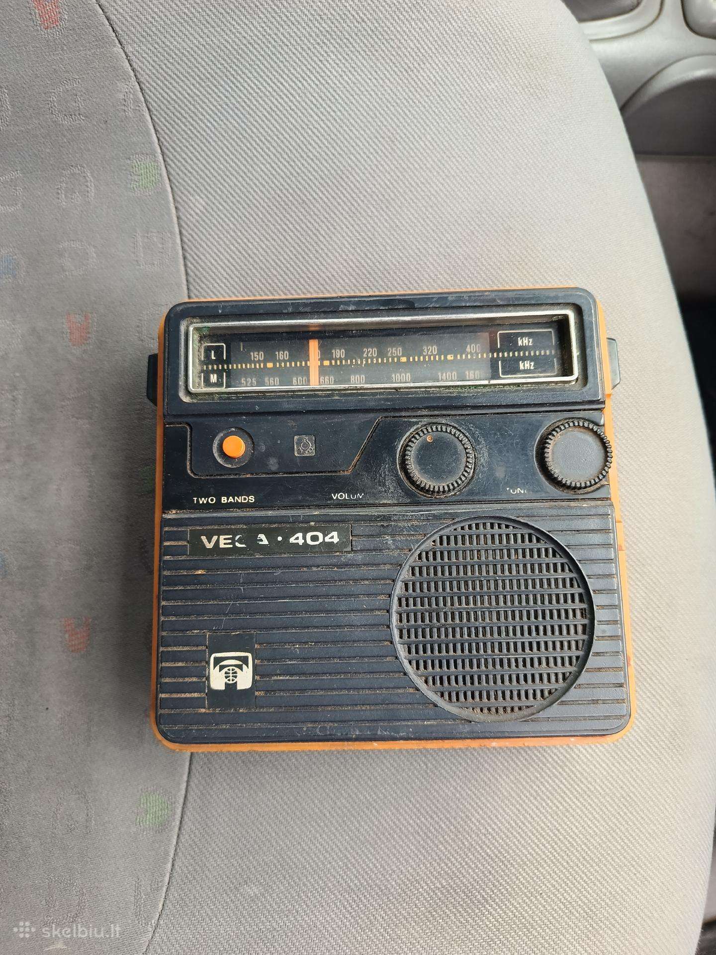 Vintažinis radijo imtuvas Vega 404 ( Вега -404)