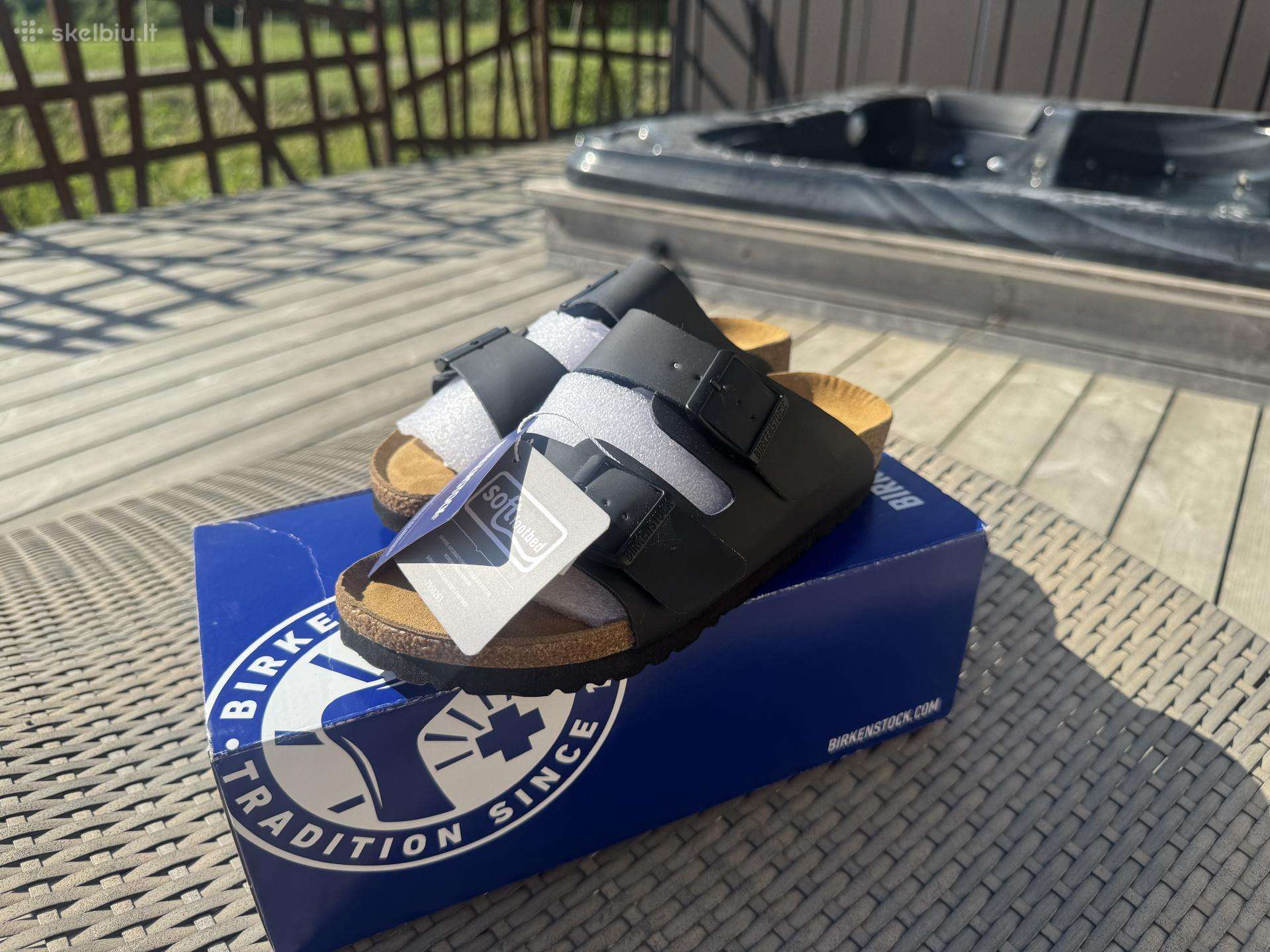 Birkenstocks 37