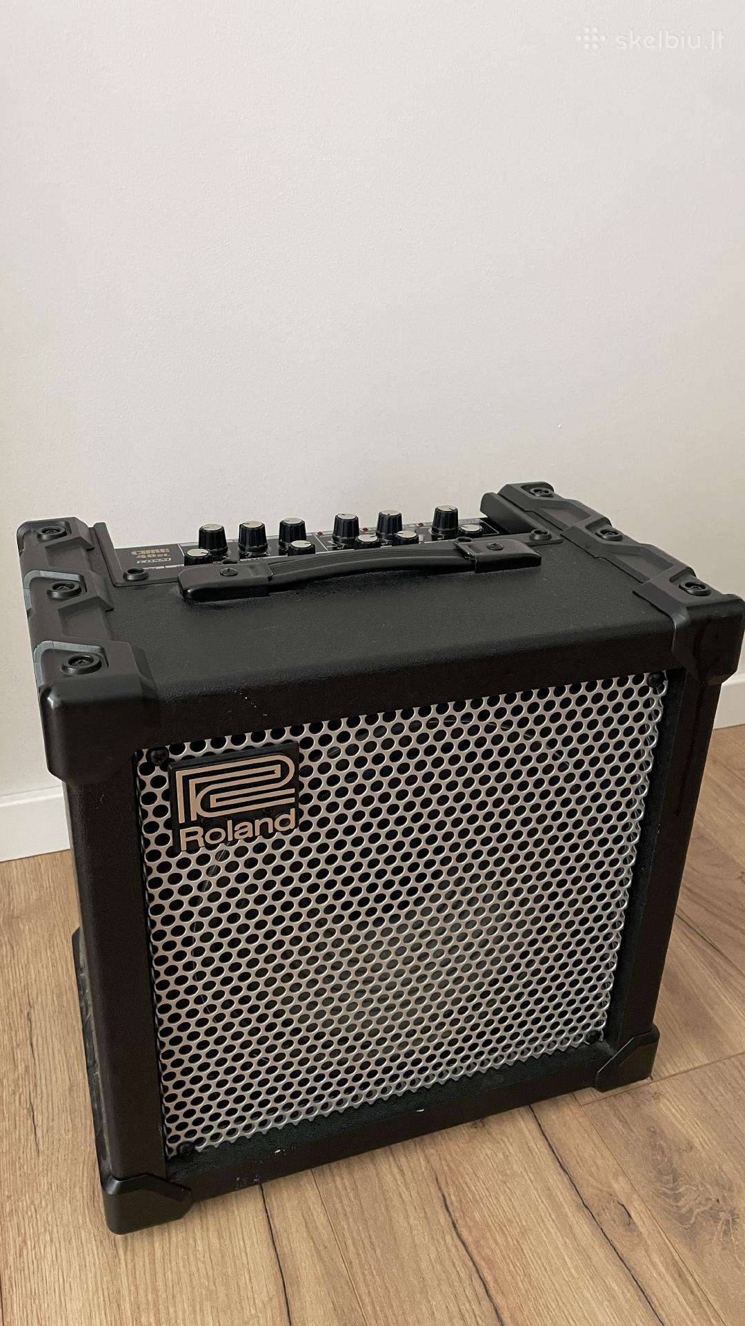 Gitaros stiprintuvas Roland Cube-40xl