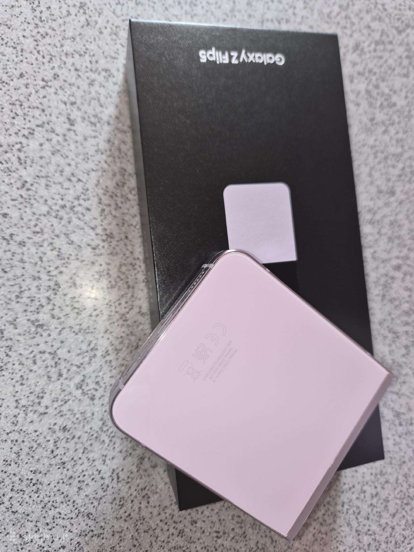 Samsung Z Flip5 256gb